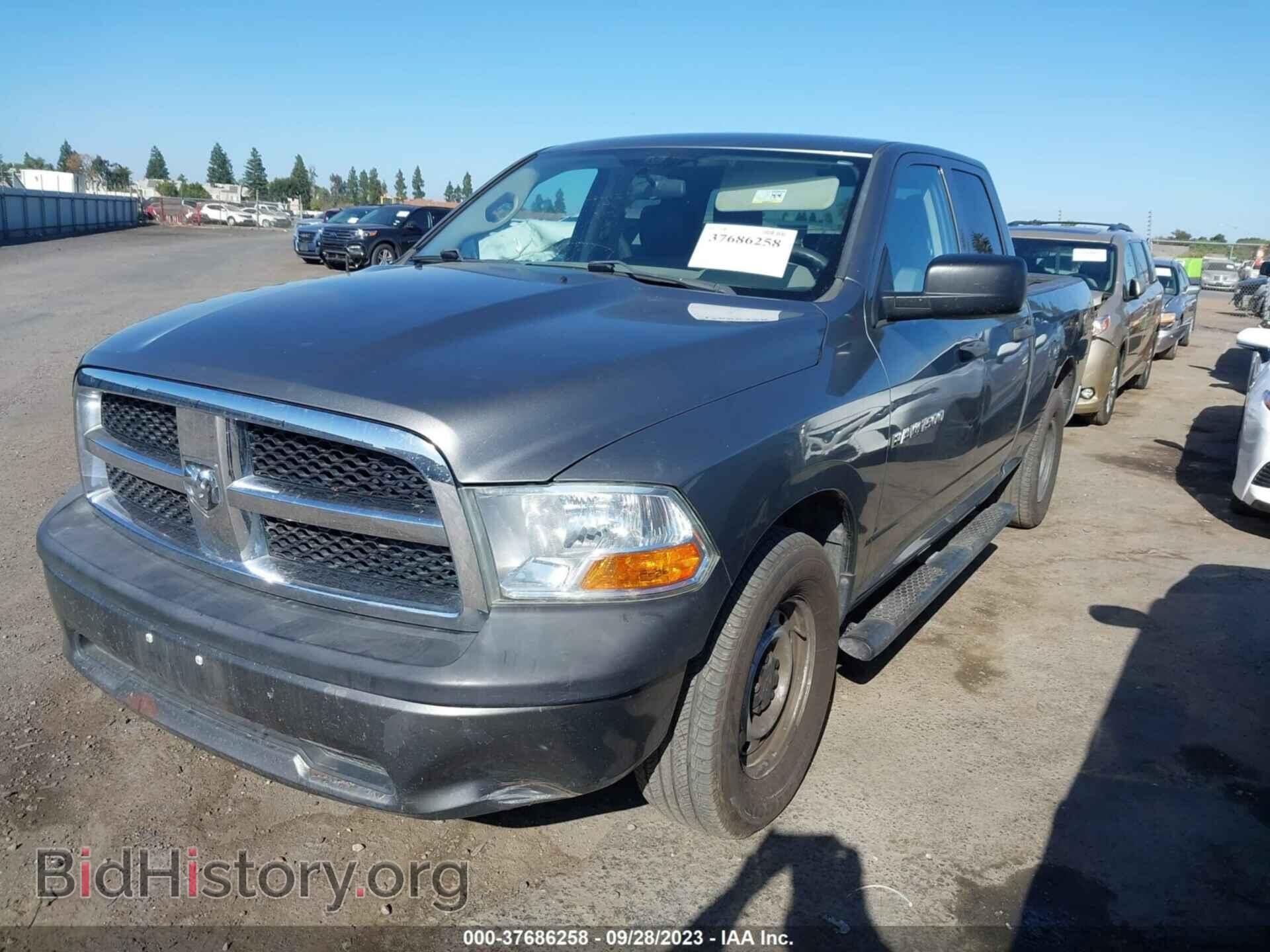 2011 RAM 1500 - VIN: 1D7RB1GP2BS611574 - Фото 2
