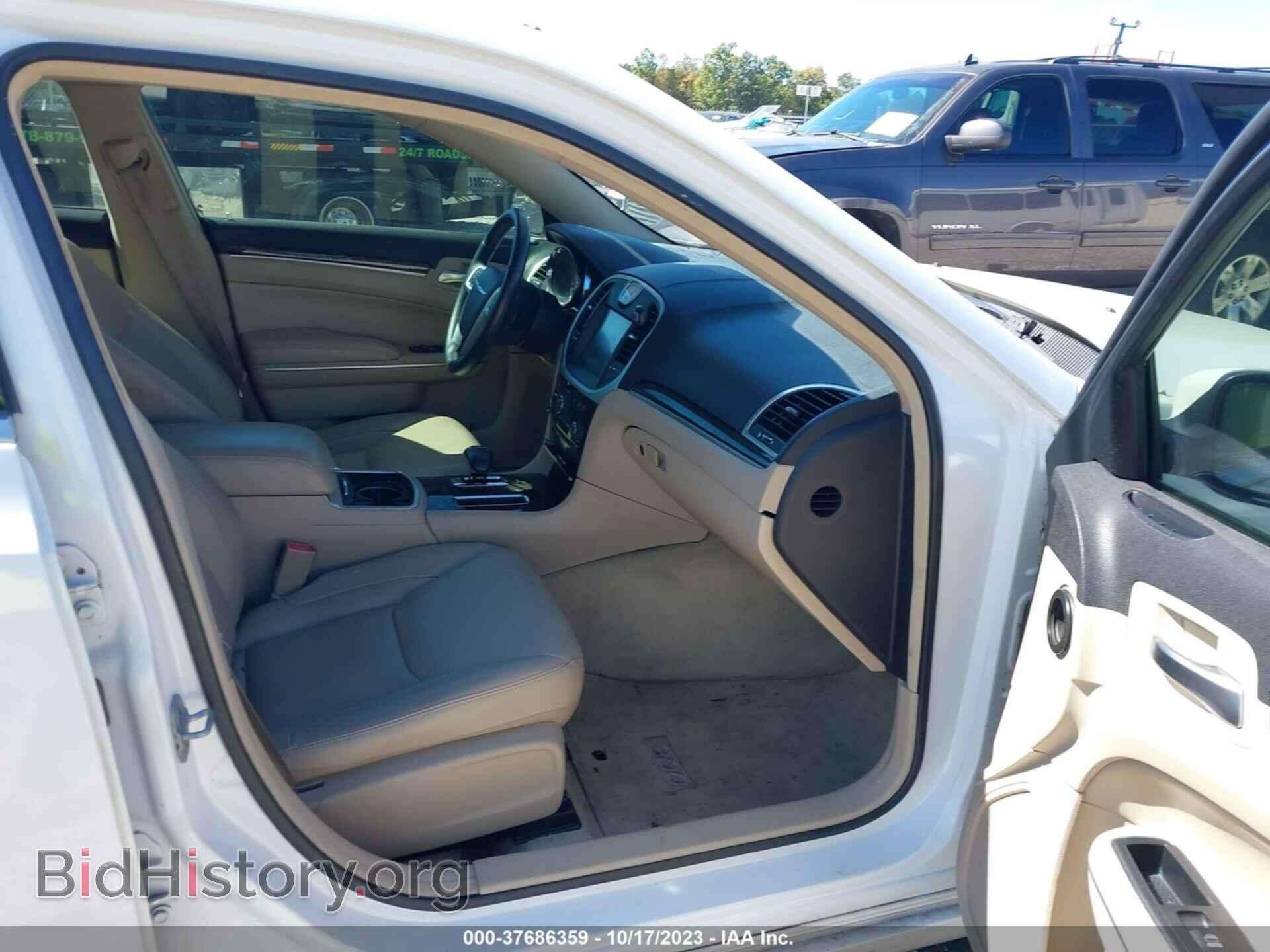2013 CHRYSLER 300 - VIN: 2C3CCAAG4DH527387 - Фото 5