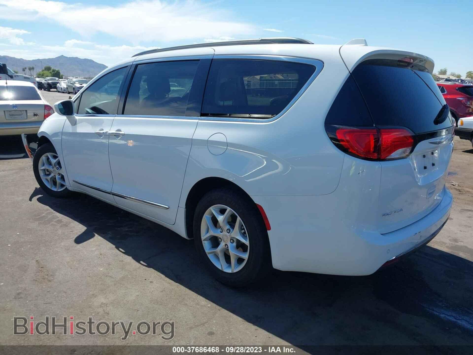 2017 CHRYSLER PACIFICA - VIN: 2C4RC1BG3HR542547 - Фото 3