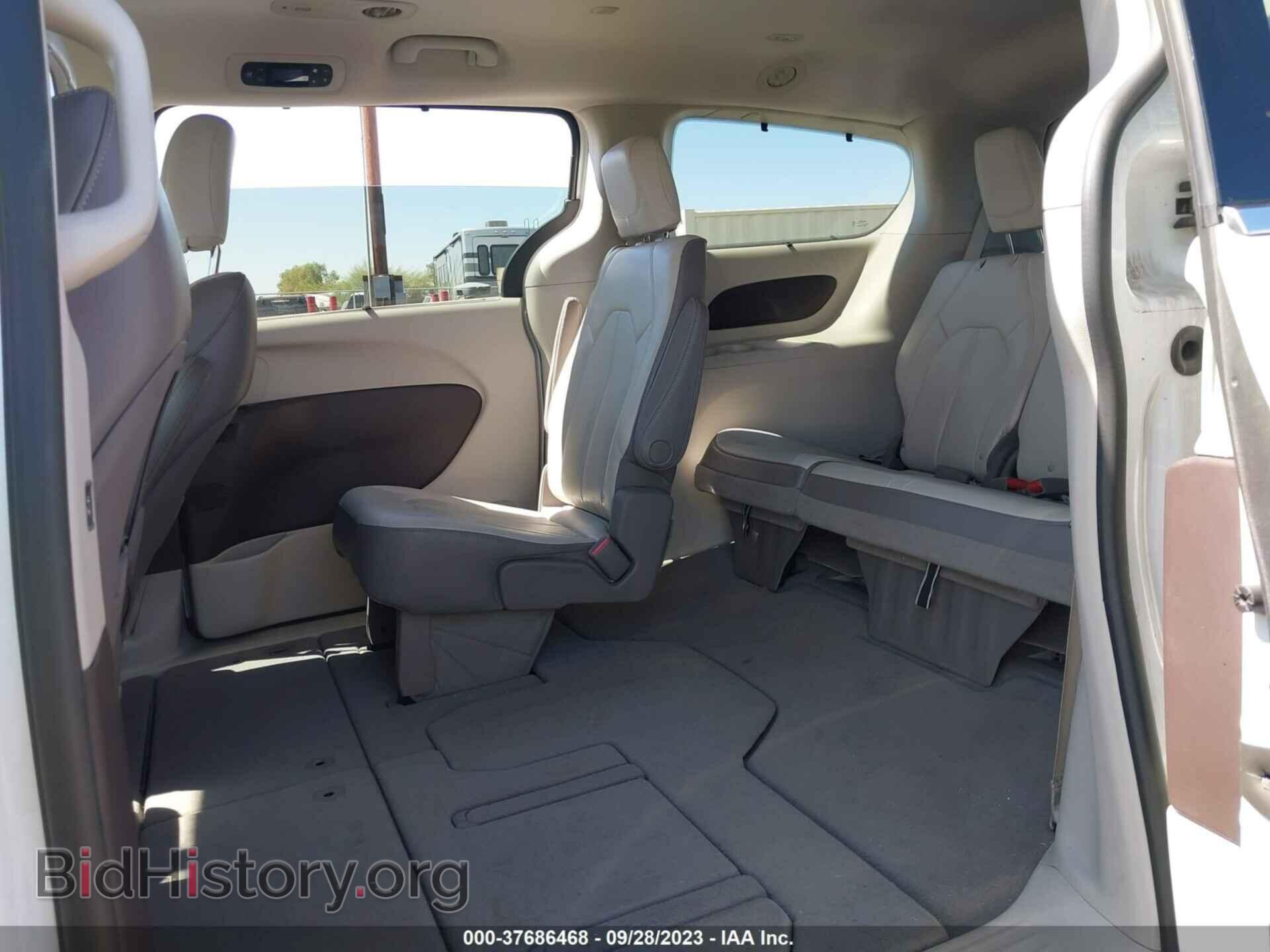 2017 CHRYSLER PACIFICA - VIN: 2C4RC1BG3HR542547 - Фото 8