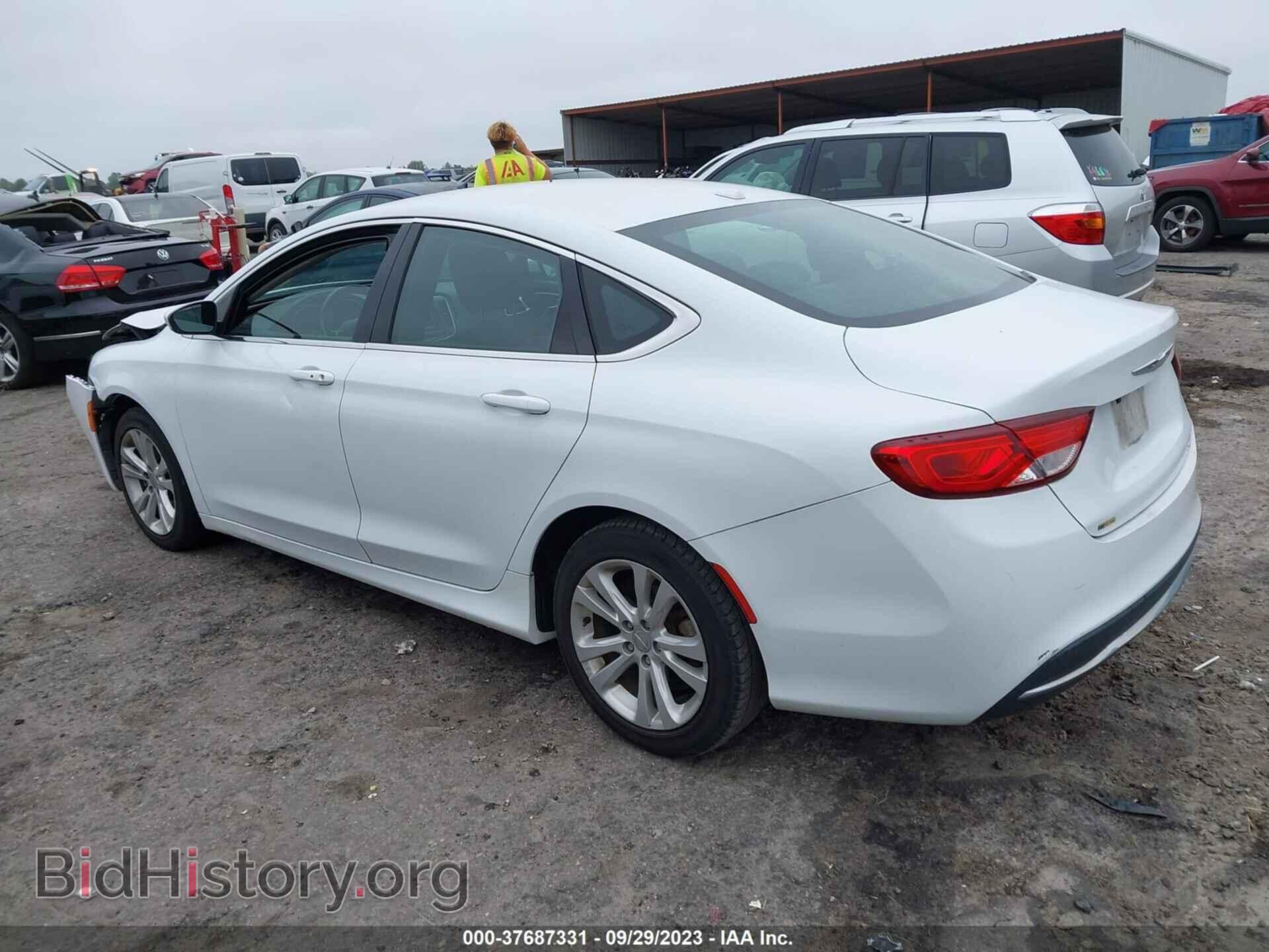 2015 CHRYSLER 200 - VIN: 1C3CCCAB5FN724210 - Фото 3