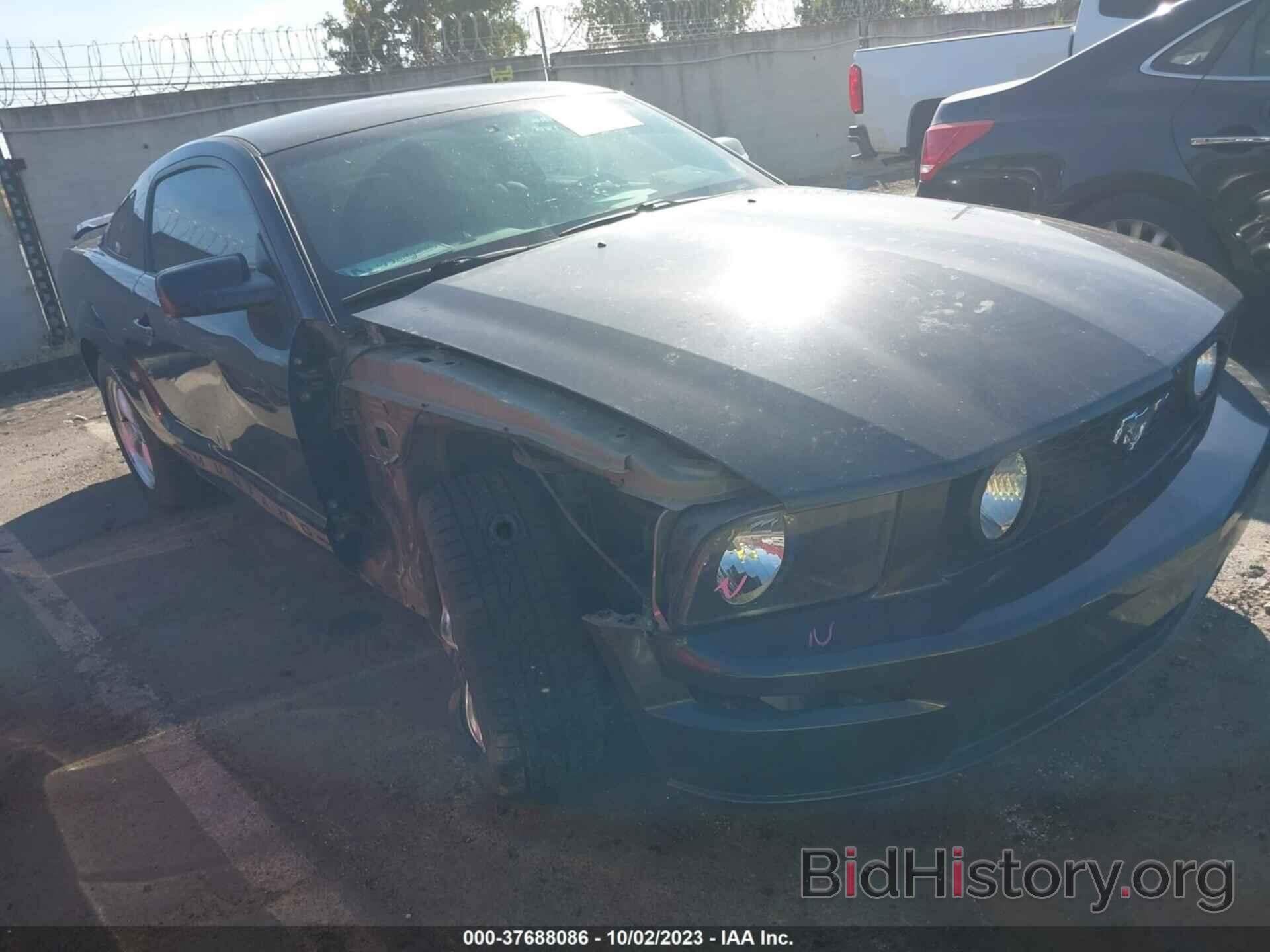 Photo 1ZVFT82H775206929 - FORD MUSTANG 2007
