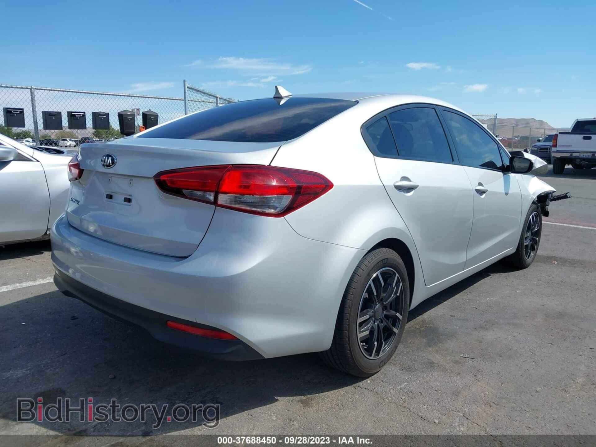 2017 KIA FORTE - VIN: 3KPFK4A79HE082014 - Фото 4