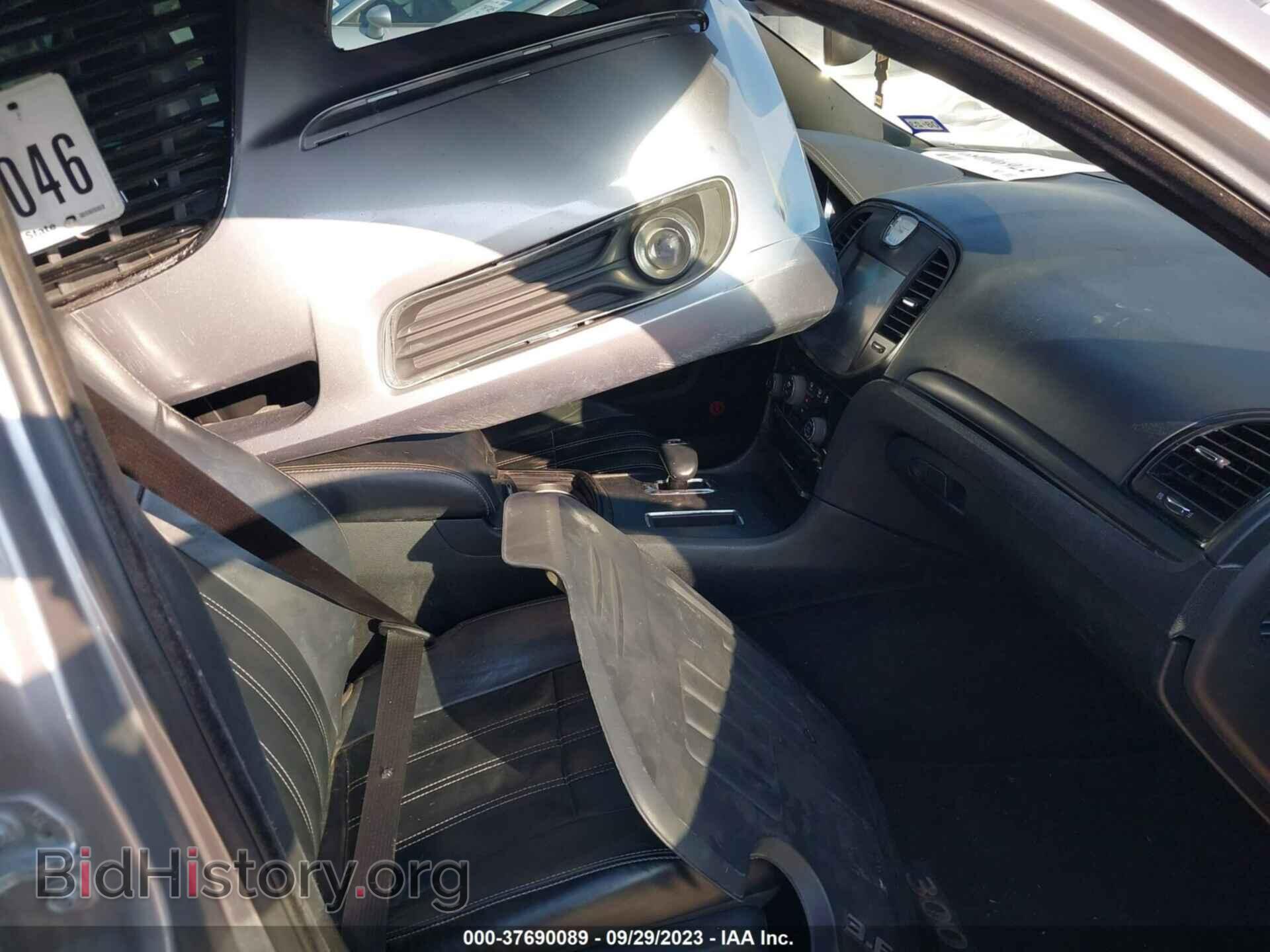 2014 CHRYSLER 300 - VIN: 2C3CCABG1EH336445 - Фото 5