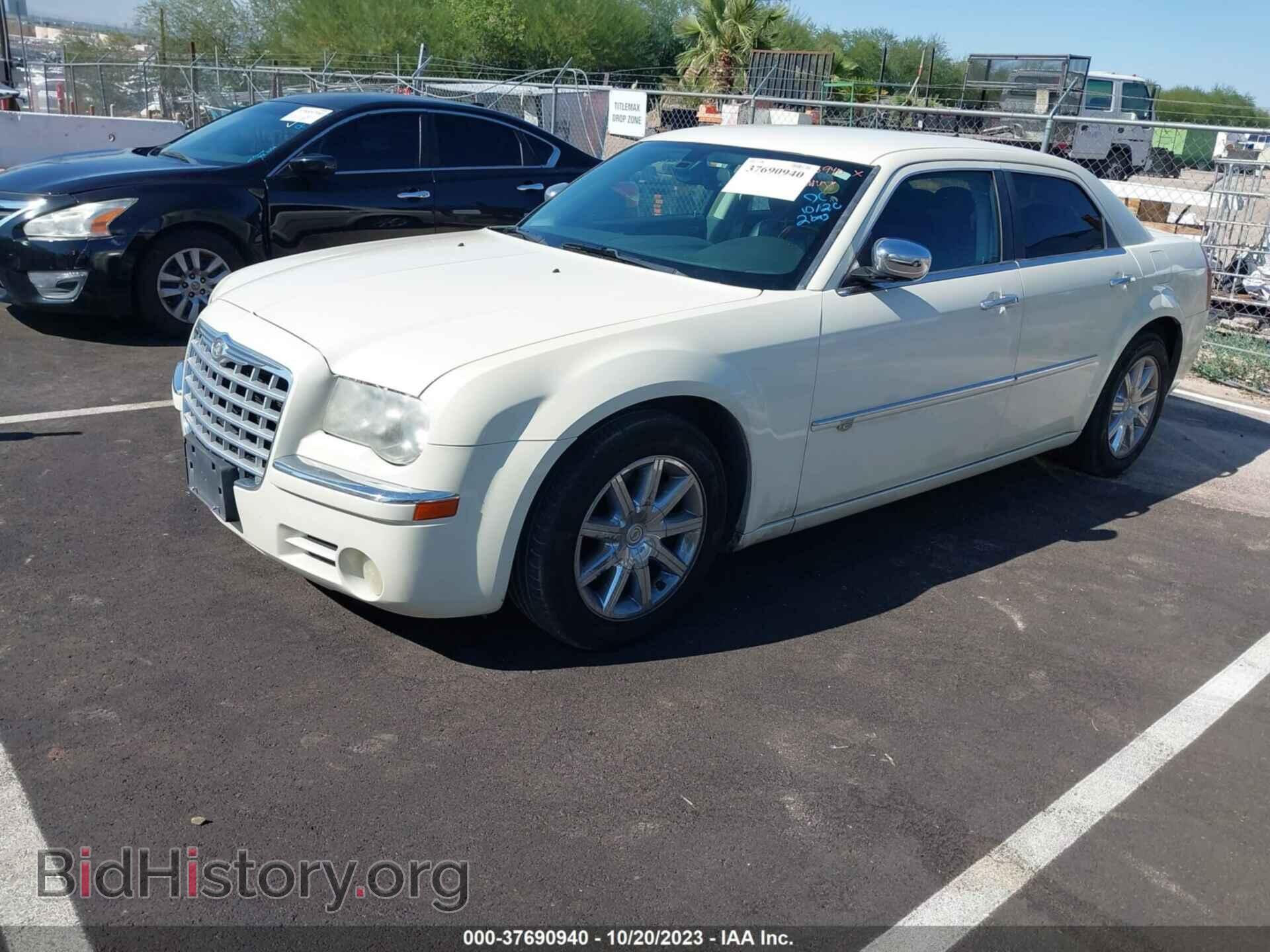 2008 CHRYSLER 300 - VIN: 2C3KA63H08H336169 - Фото 2