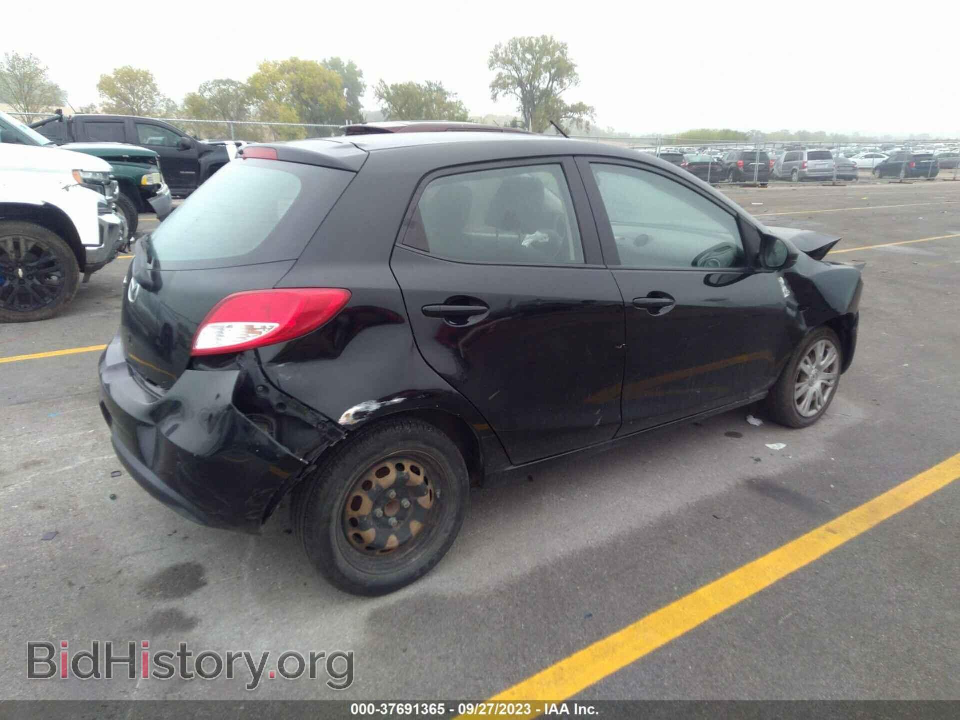 2011 MAZDA MAZDA2 - VIN: JM1DE1HY8B0131148 - Фото 4