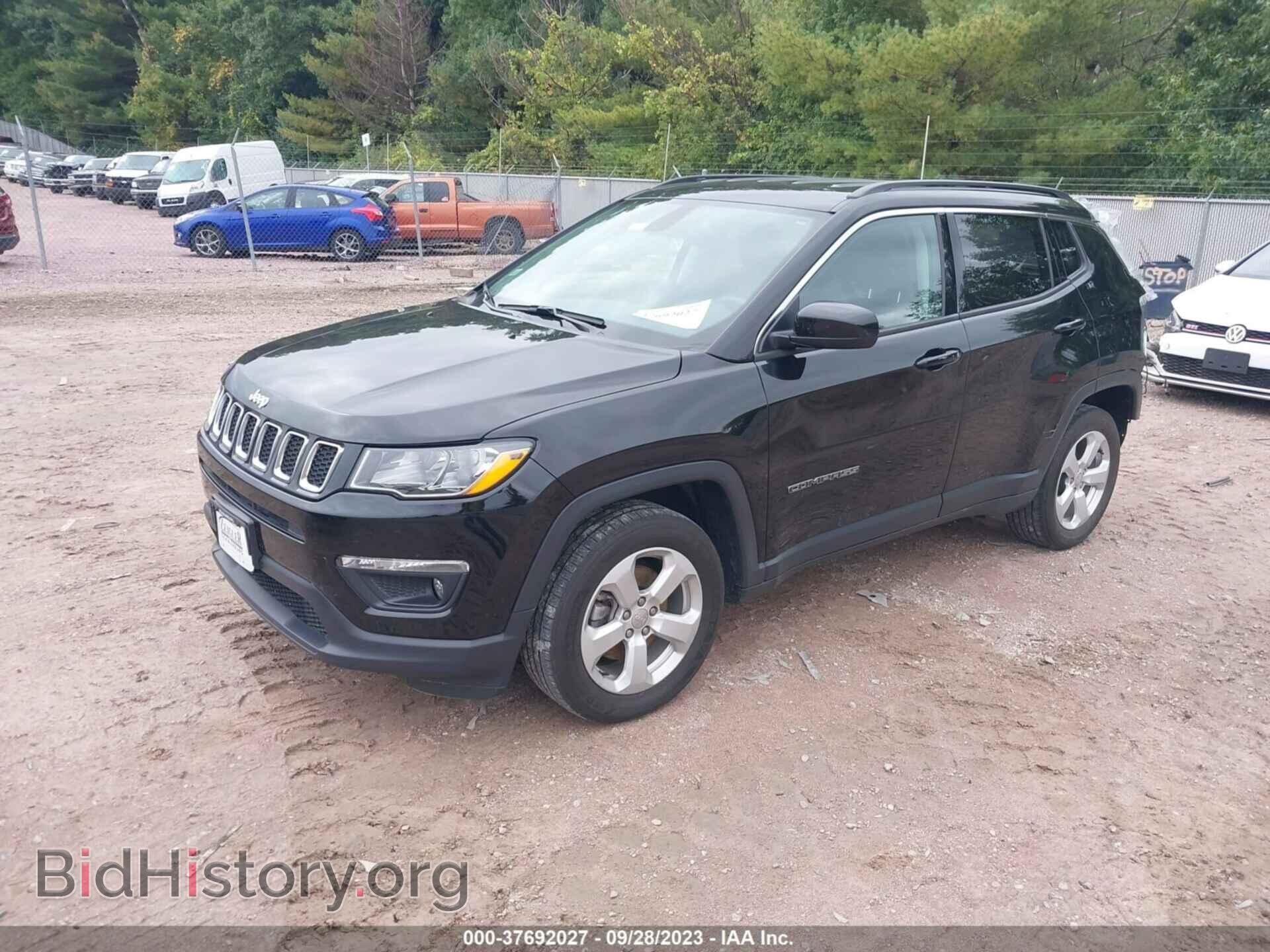 2018 JEEP COMPASS - VIN: 3C4NJCBB9JT193921 - Фото 2