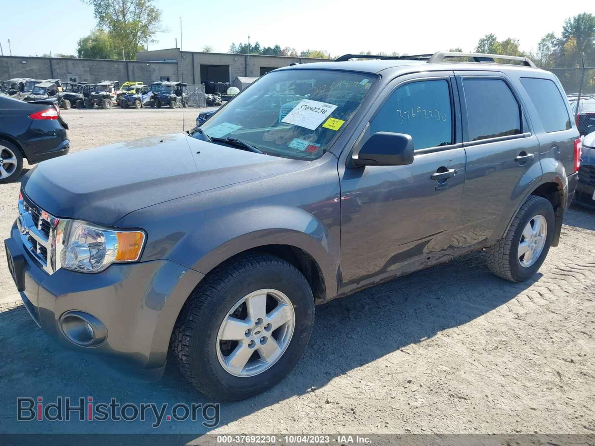 2011 FORD ESCAPE - VIN: 1FMCU9D76BKA65614 - Photo 2