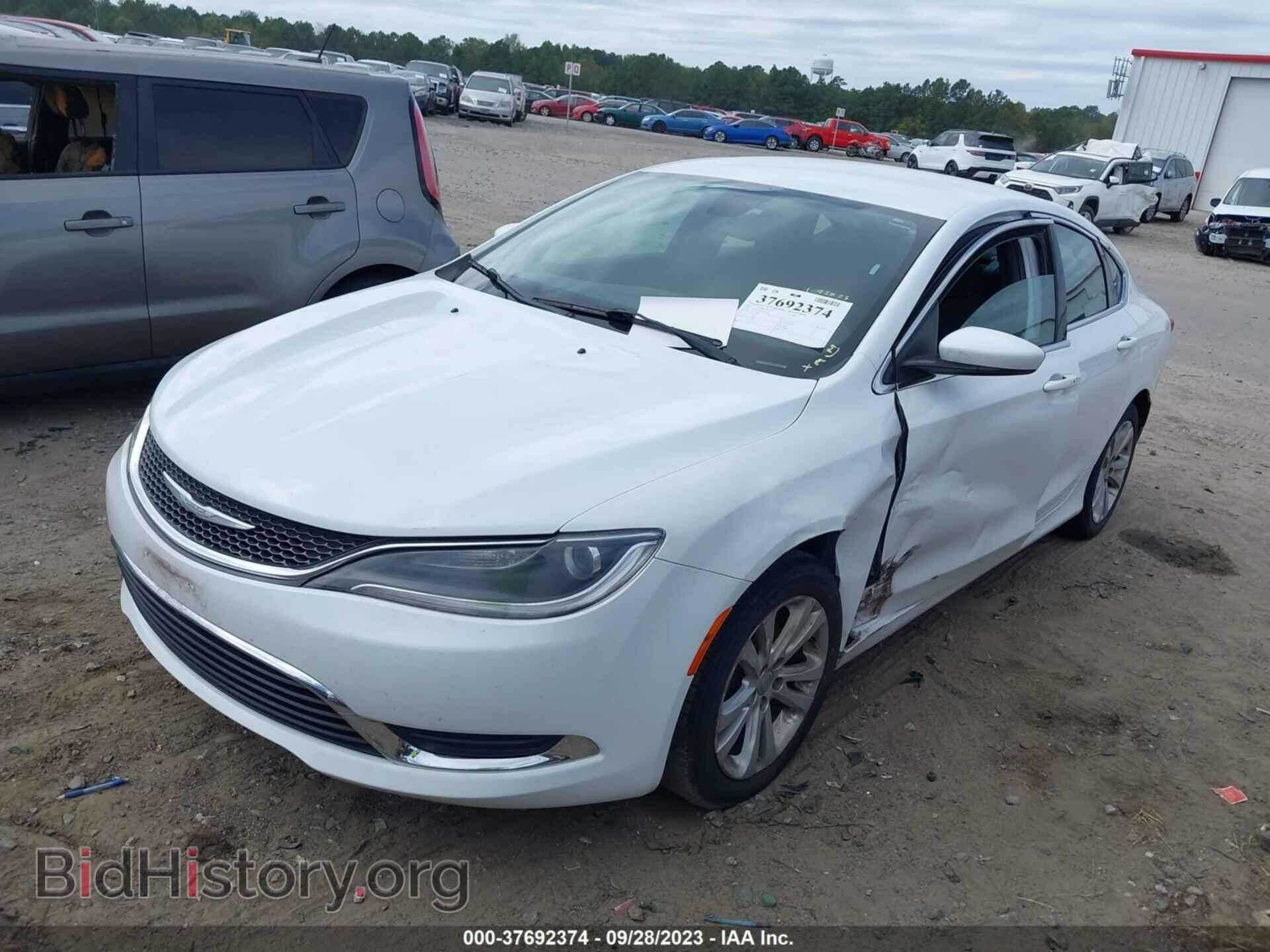 2015 CHRYSLER 200 - VIN: 1C3CCCAB3FN543431 - Фото 2