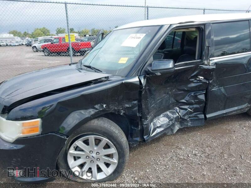 2011 Ford FLEX (VIN 2FMHK6CC5BBD05724) — photo 6 of 16