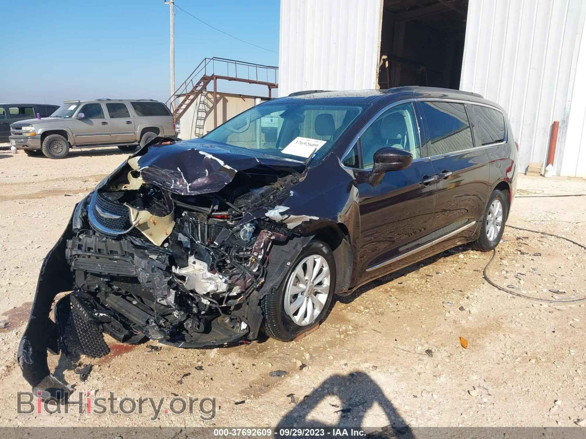 2017 CHRYSLER PACIFICA - VIN: 2C4RC1BG4HR788149 - Фото 2