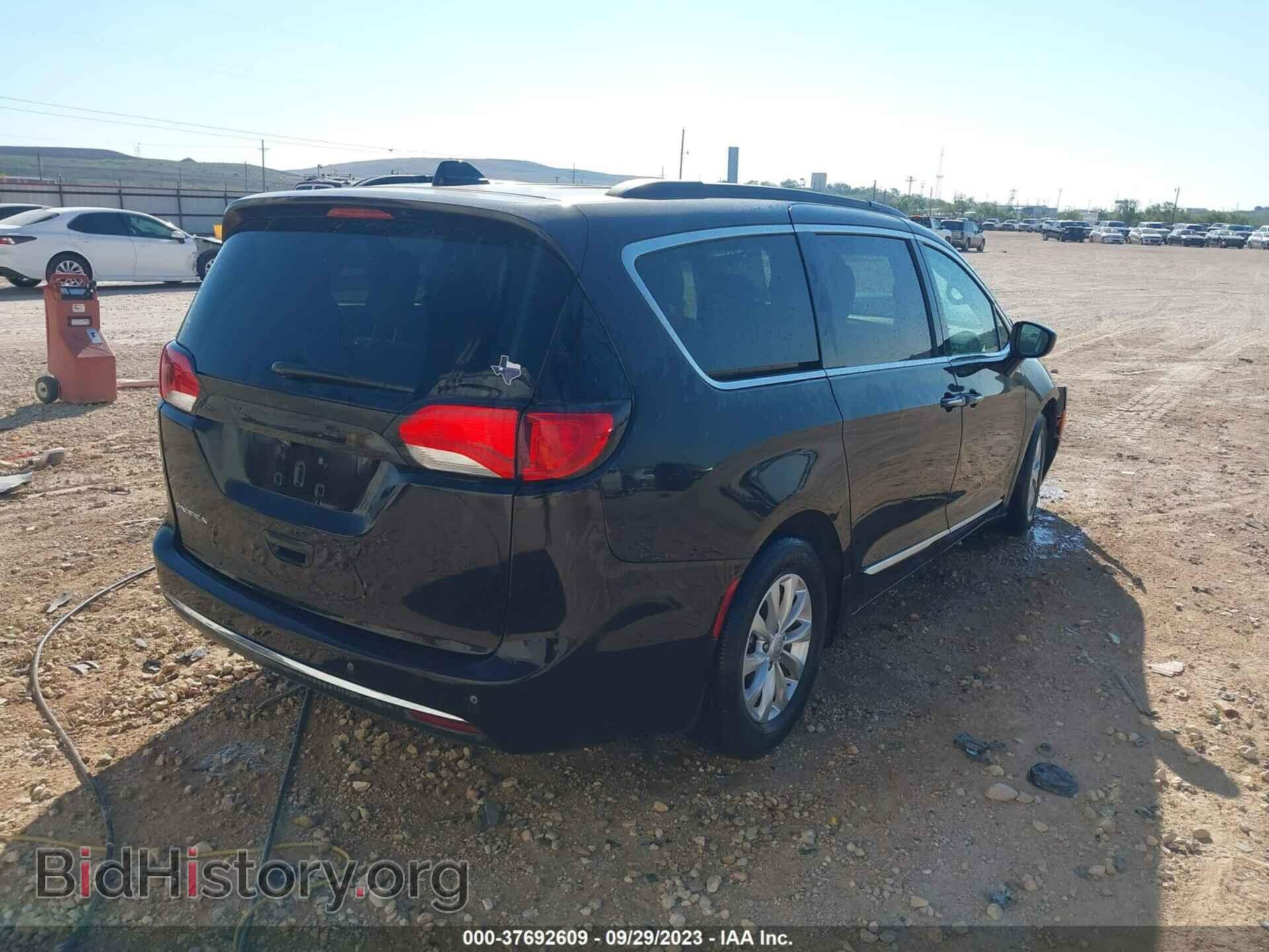 2017 CHRYSLER PACIFICA - VIN: 2C4RC1BG4HR788149 - Фото 4