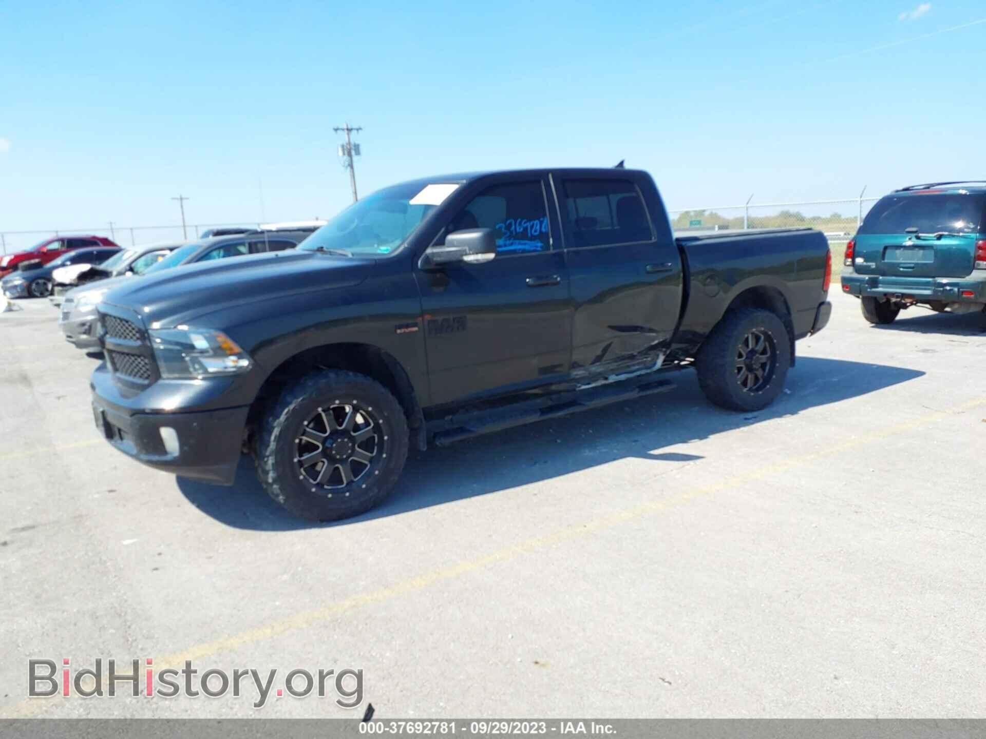 2018 RAM 1500 - VIN: 1C6RR7LT0JS294511 - Фото 2