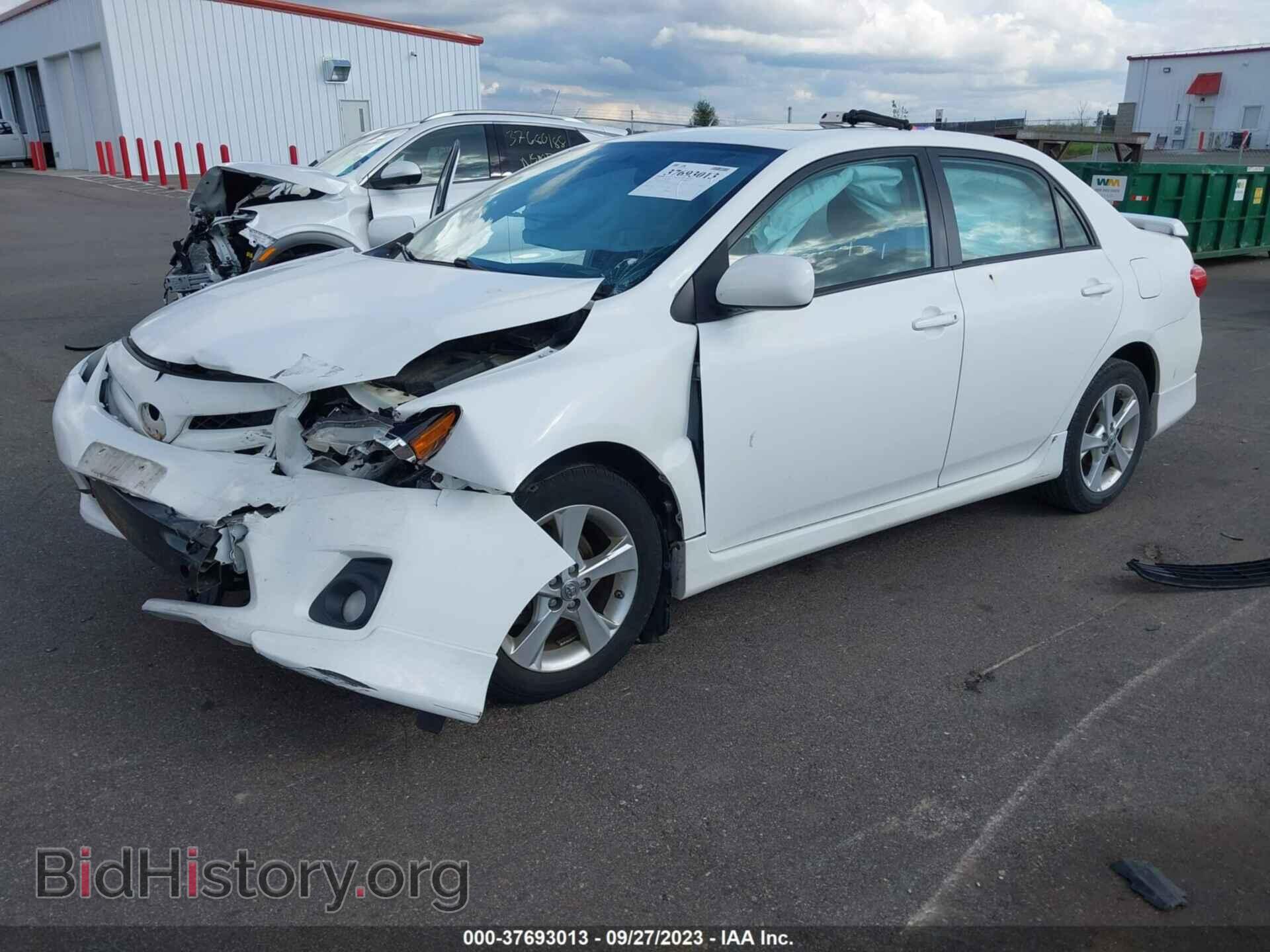 2011 TOYOTA COROLLA - VIN: 2T1BU4EE4BC742385 - Фото 2