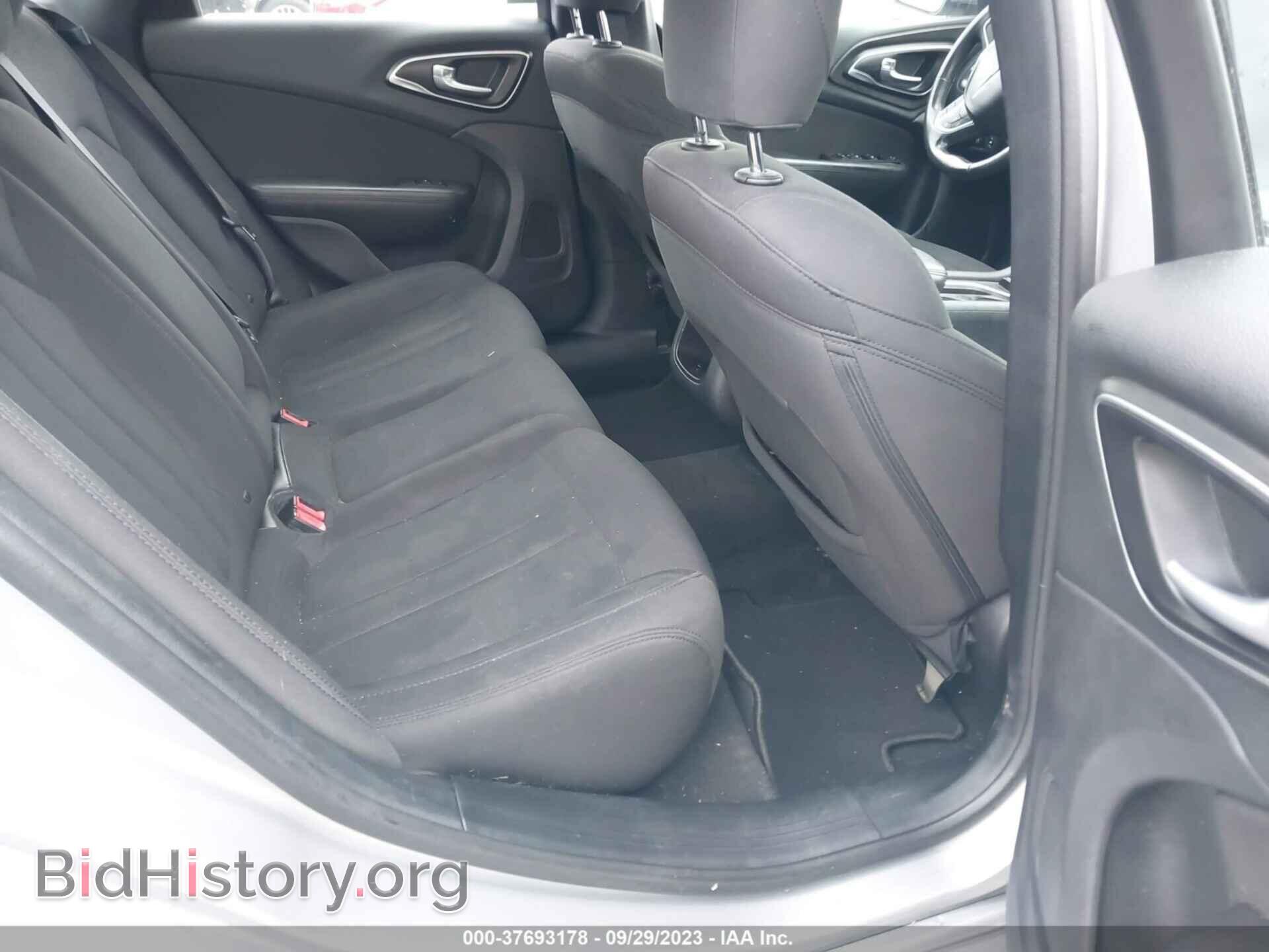 2016 CHRYSLER 200 - VIN: 1C3CCCFB6GN194775 - Фото 8