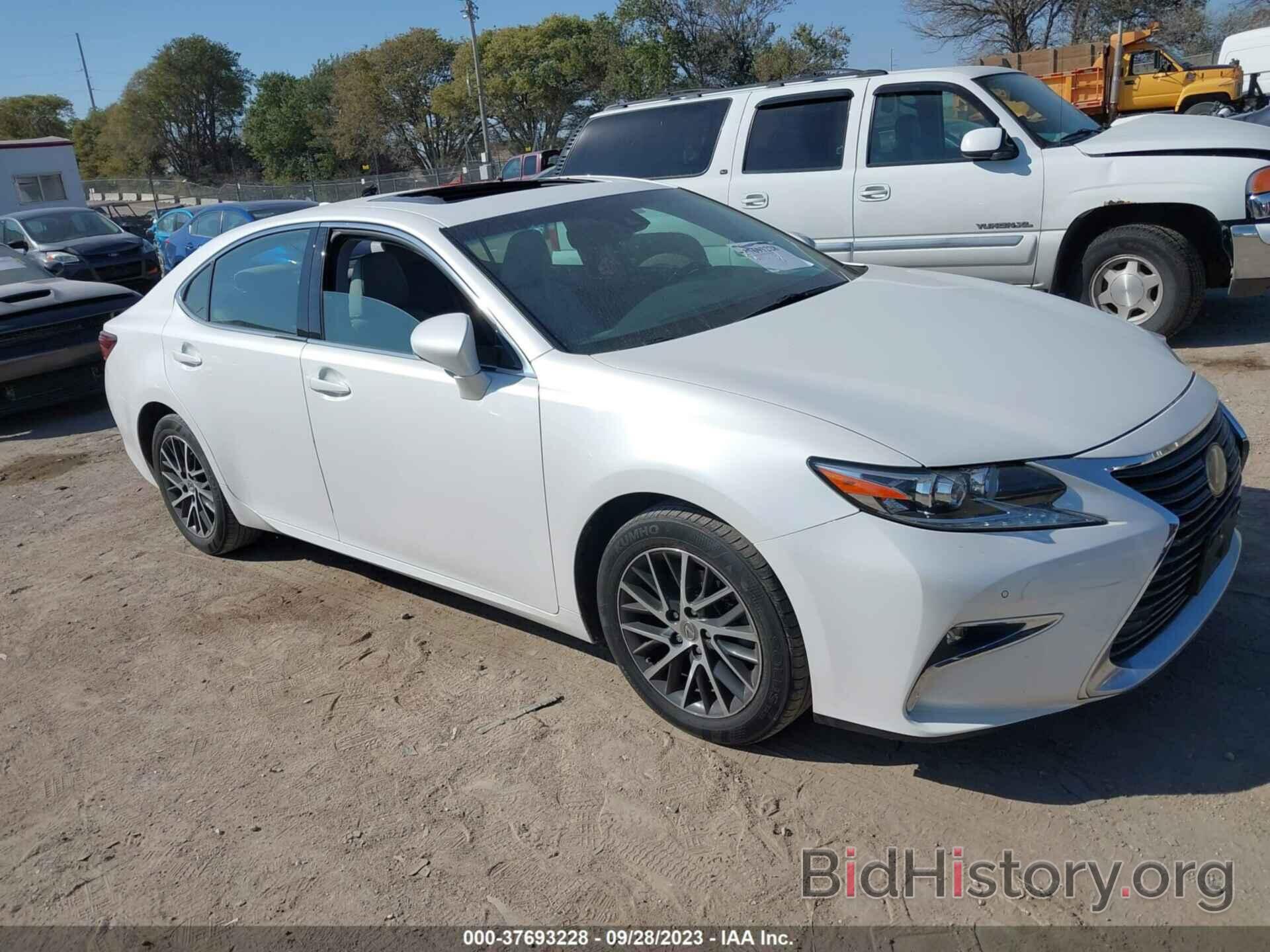 Photo 58ABK1GG1HU065332 - LEXUS ES 2017