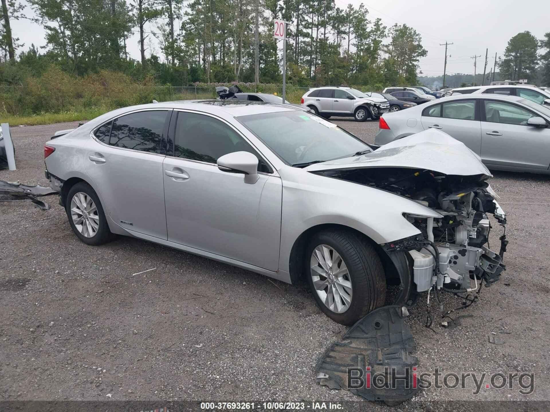 Photo JTHBW1GG4D2001712 - LEXUS ES 300H 2013