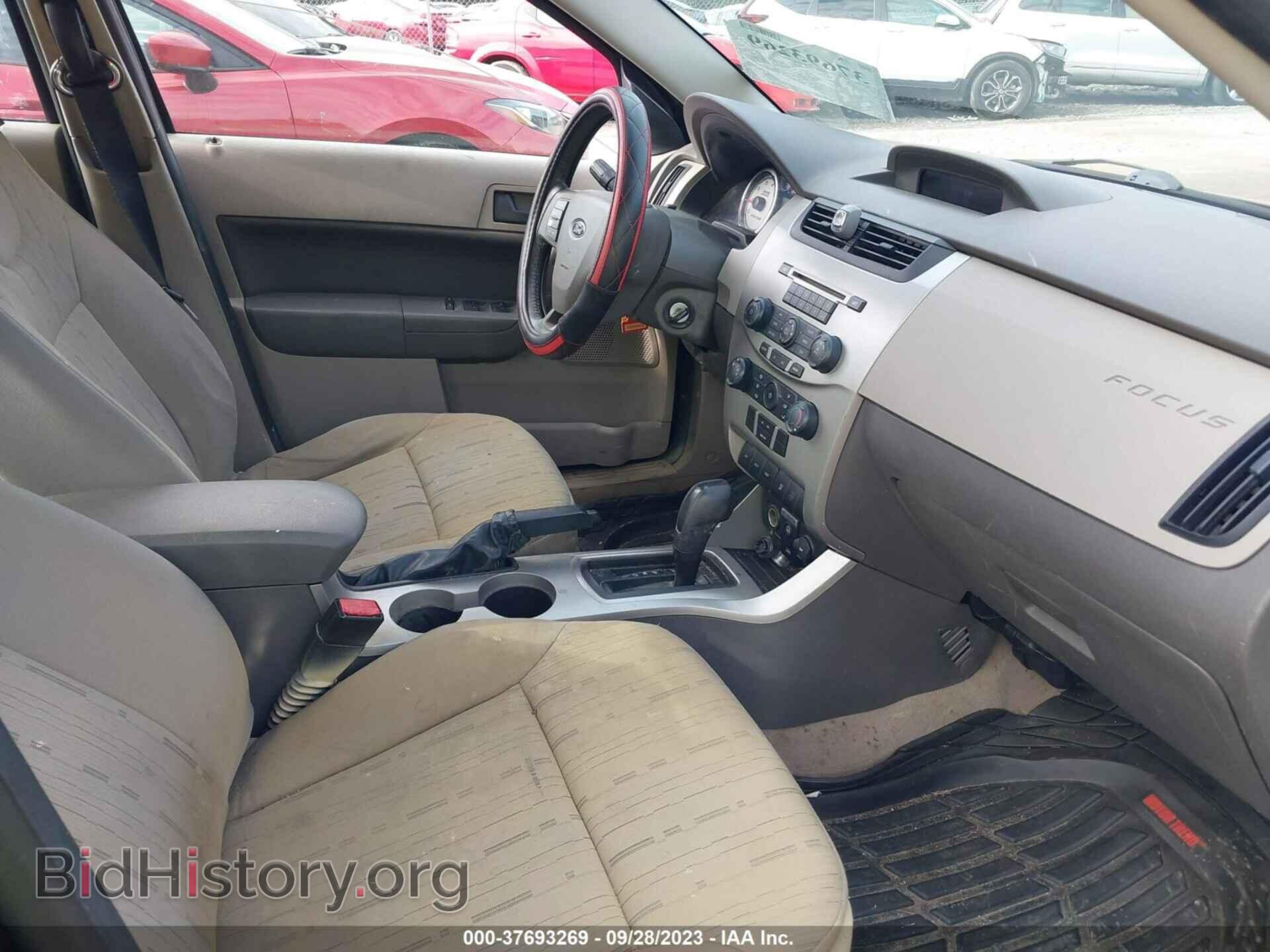 2008 FORD FOCUS - VIN: 1FAHP35N48W272957 - Фото 5