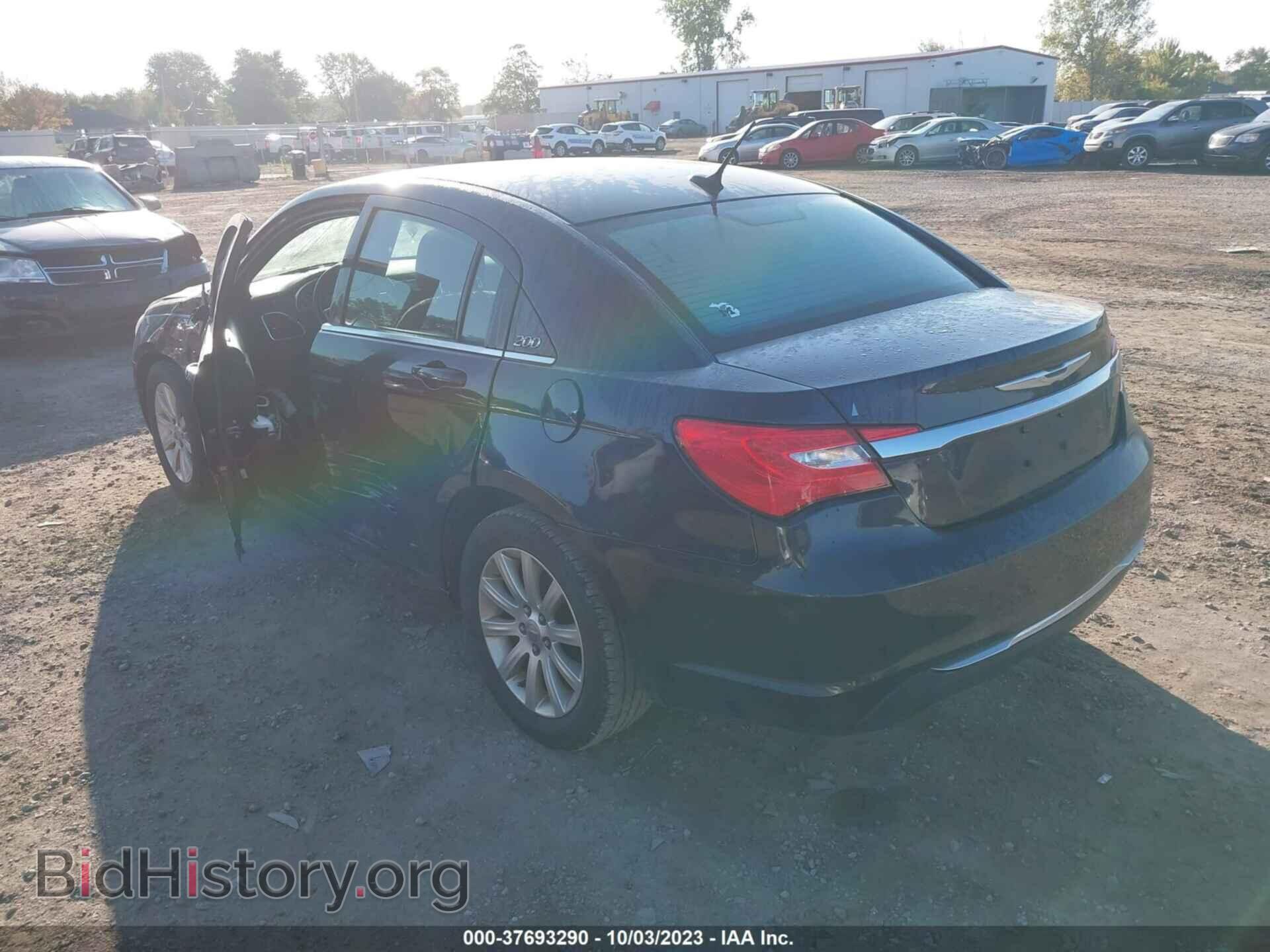 2011 CHRYSLER 200 - VIN: 1C3BC1FB1BN594641 - Фото 3