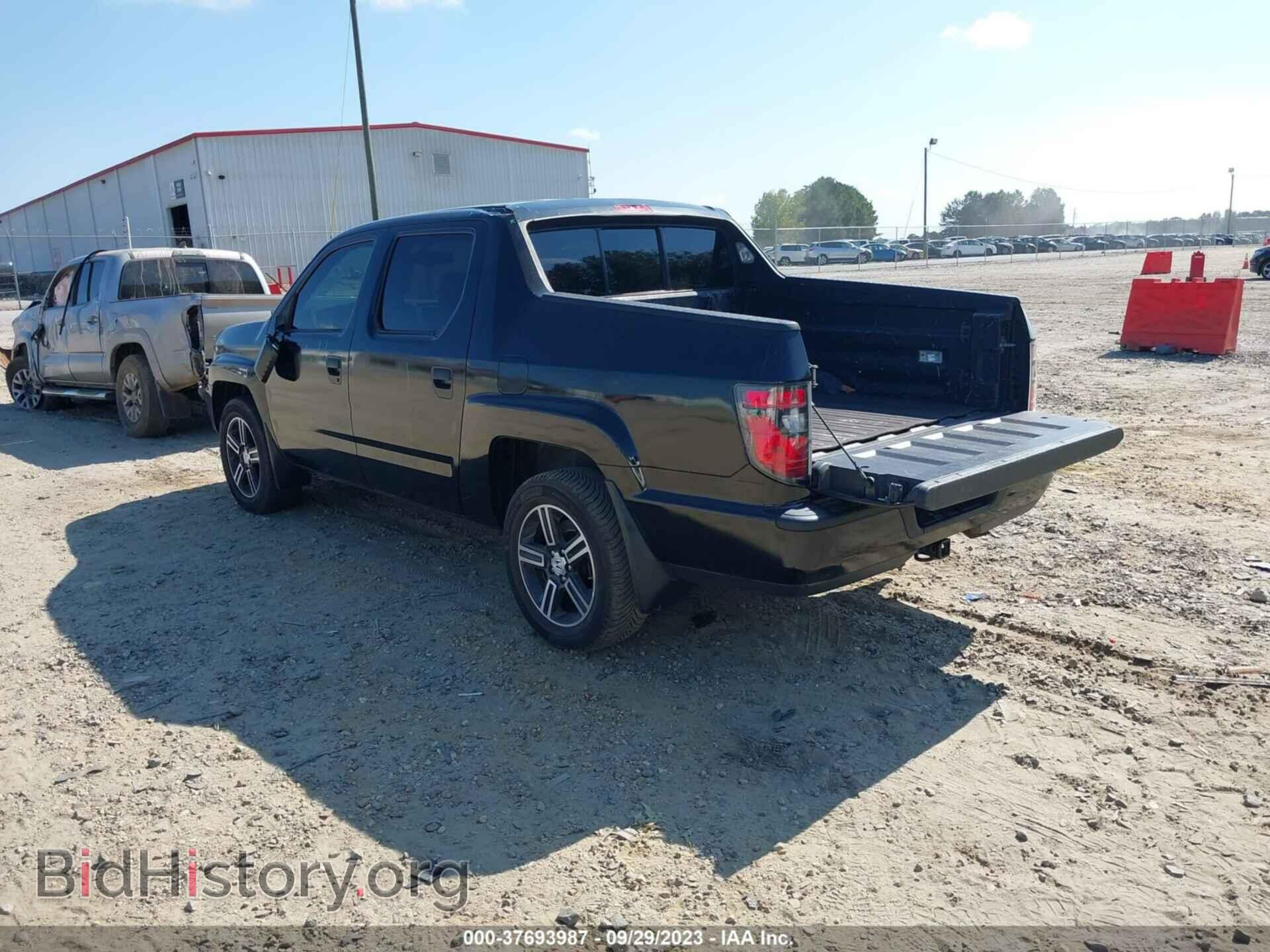 2014 HONDA RIDGELINE - VIN: 5FPYK1F7XEB008582 - Фото 3