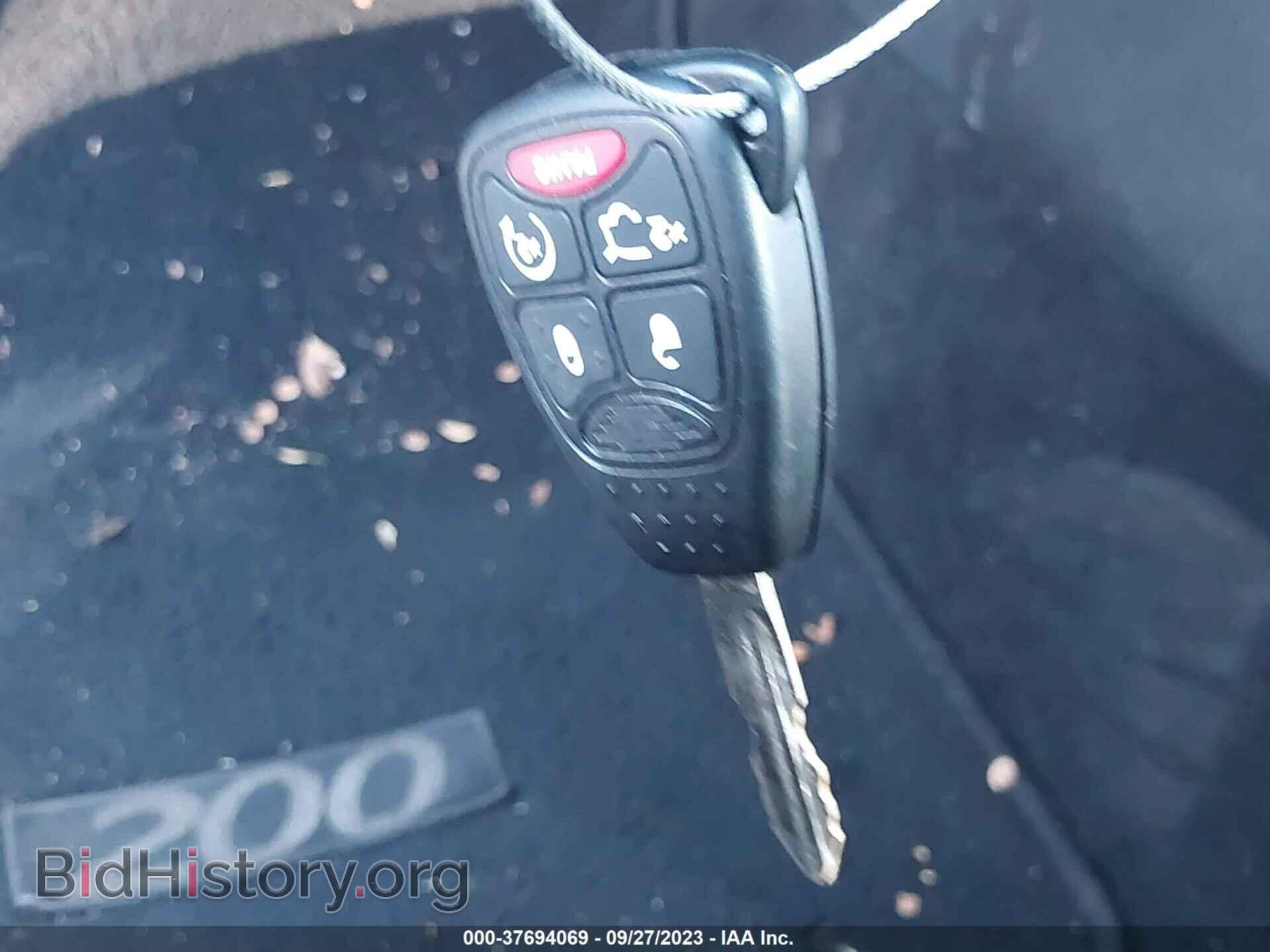 2014 CHRYSLER 200 - VIN: 1C3CCBAB3EN210641 - Фото 10