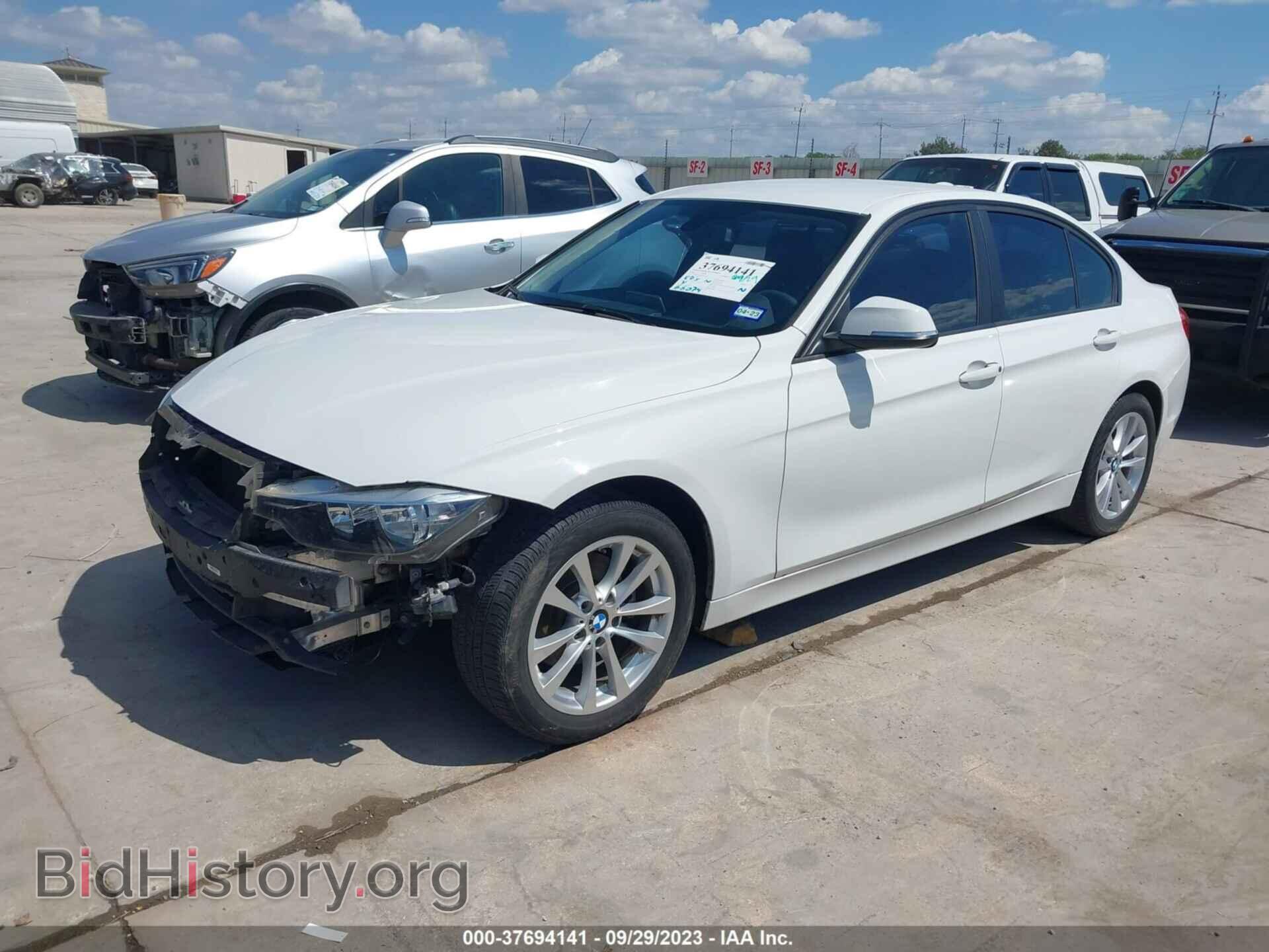 2016 BMW 320I - VIN: WBA8E1G58GNU12429 - Photo 2