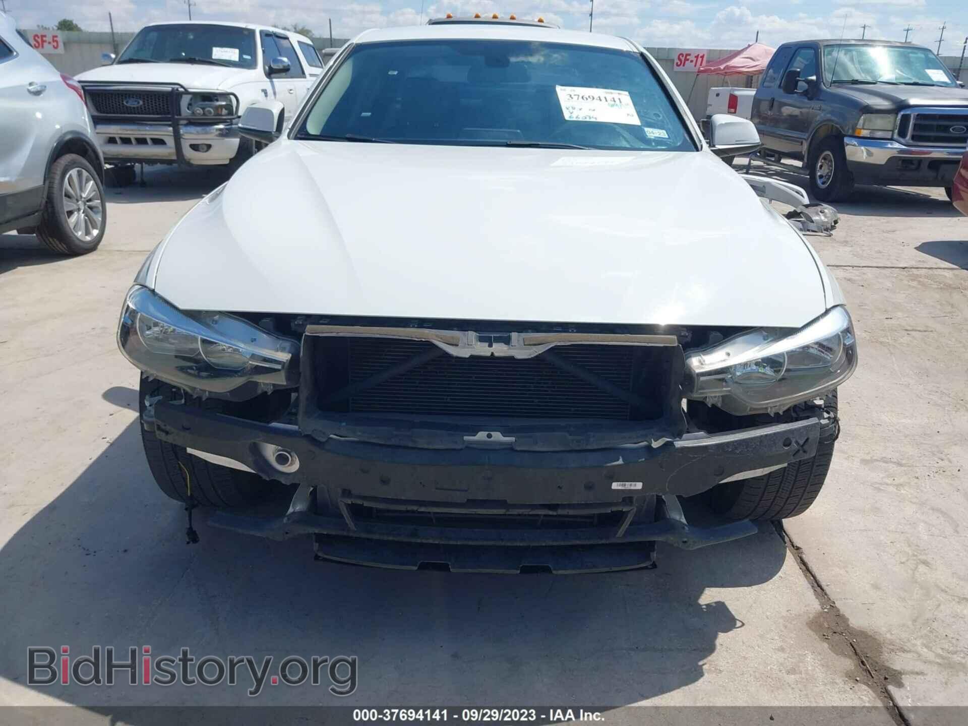 2016 BMW 320I - VIN: WBA8E1G58GNU12429 - Photo 13