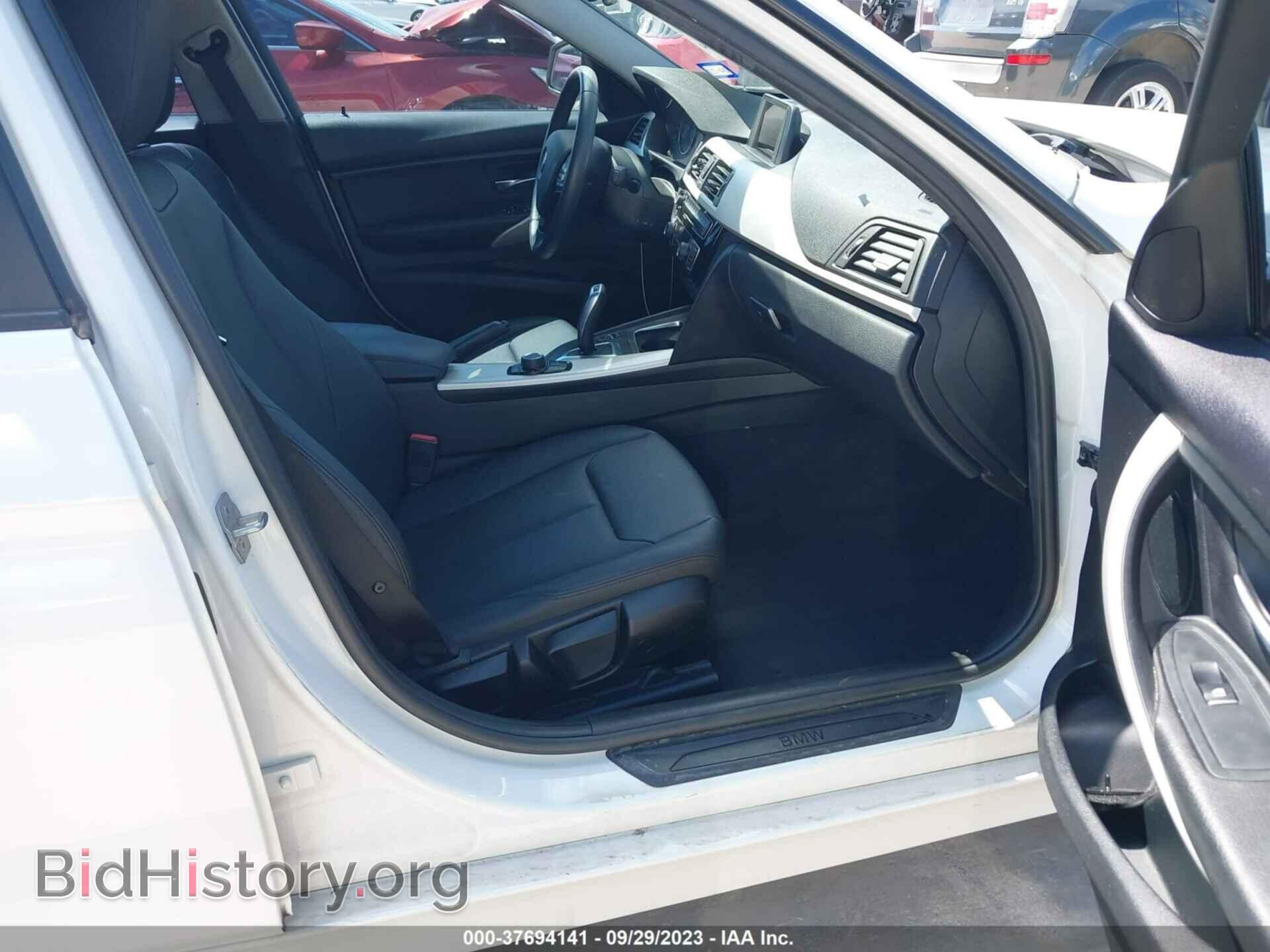 2016 BMW 320I - VIN: WBA8E1G58GNU12429 - Photo 5