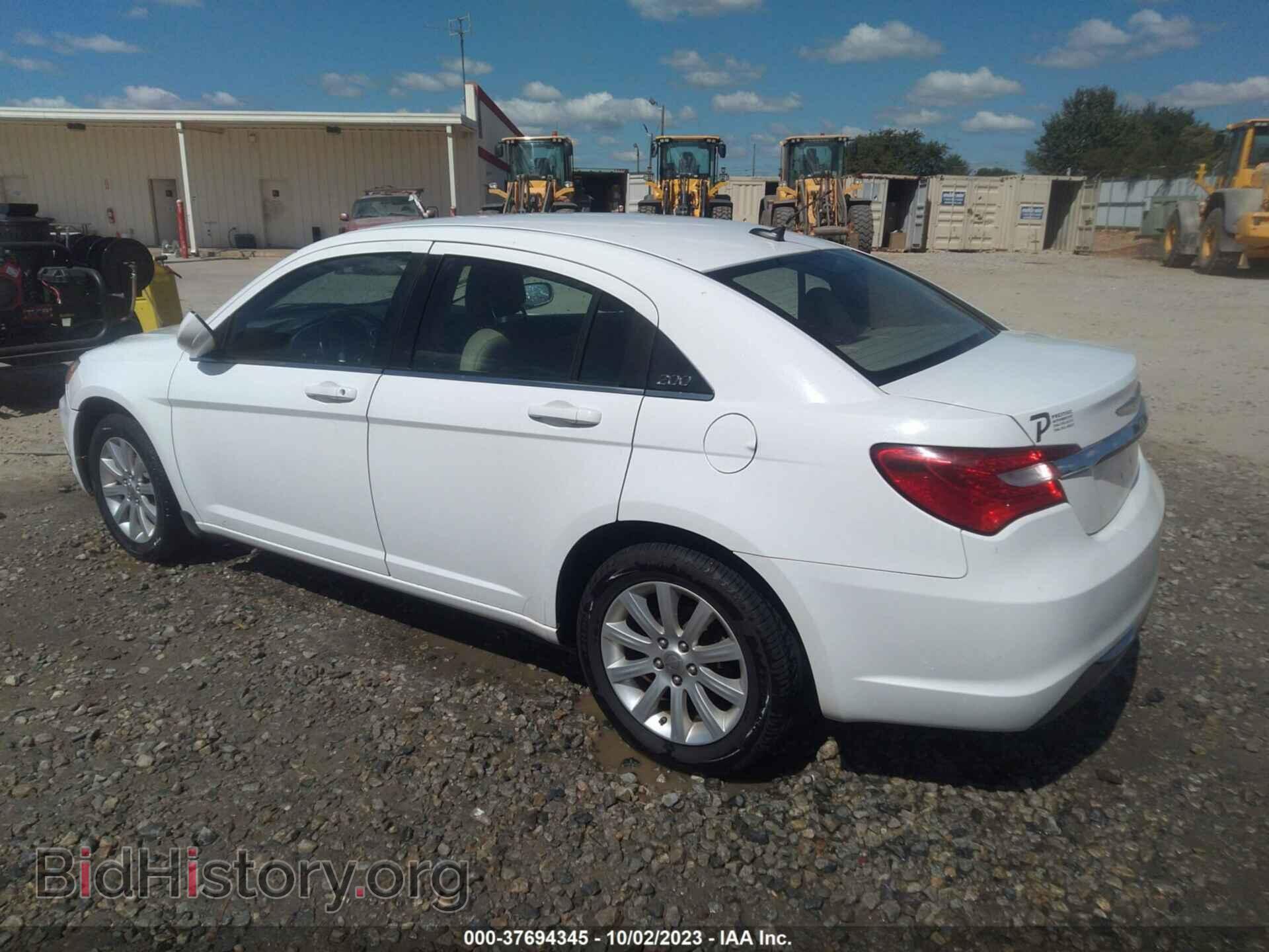 2013 CHRYSLER 200 - VIN: 1C3CCBBB0DN765981 - Фото 3