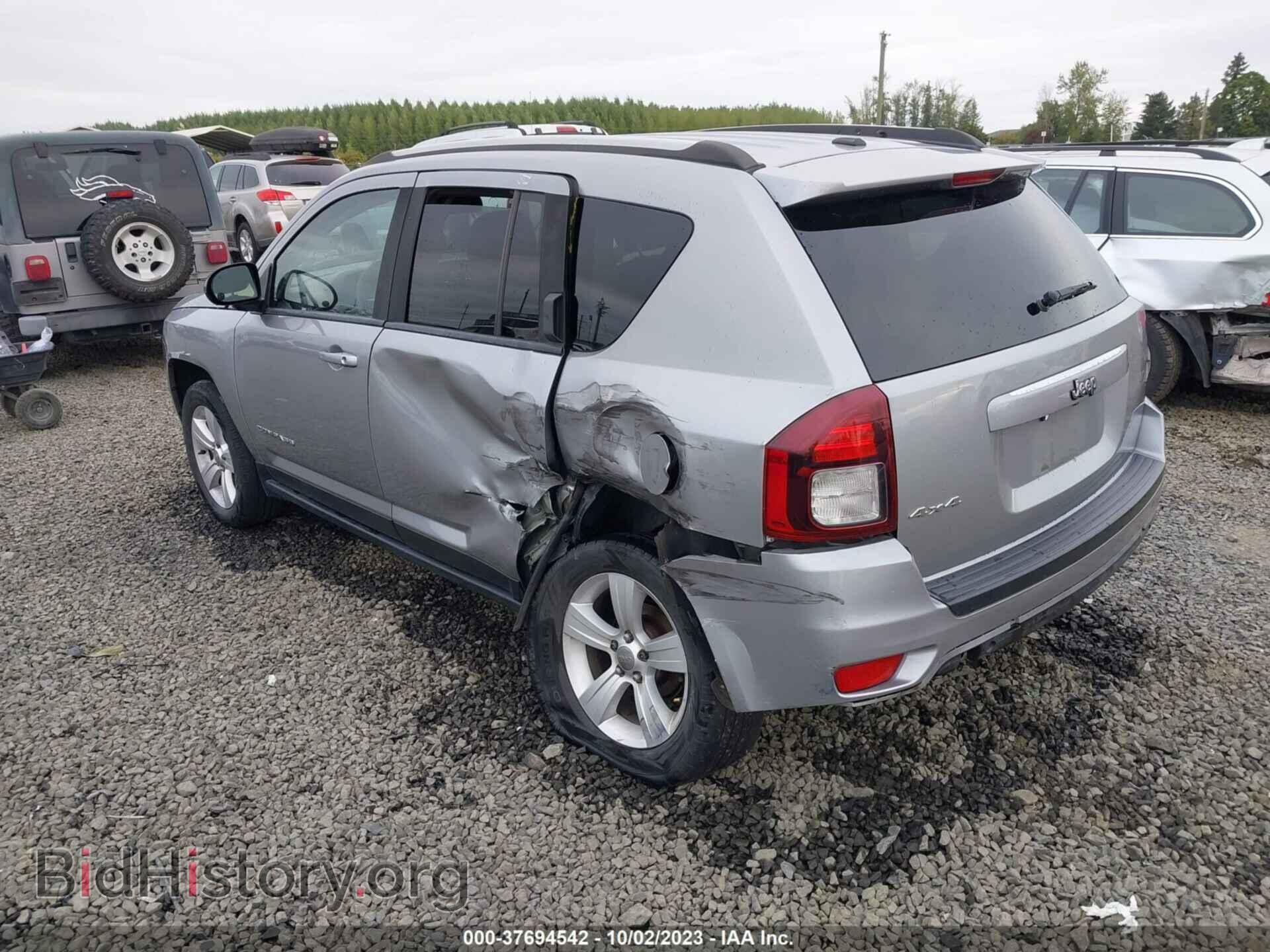2016 JEEP COMPASS - VIN: 1C4NJDBB2GD757137 - Фото 3