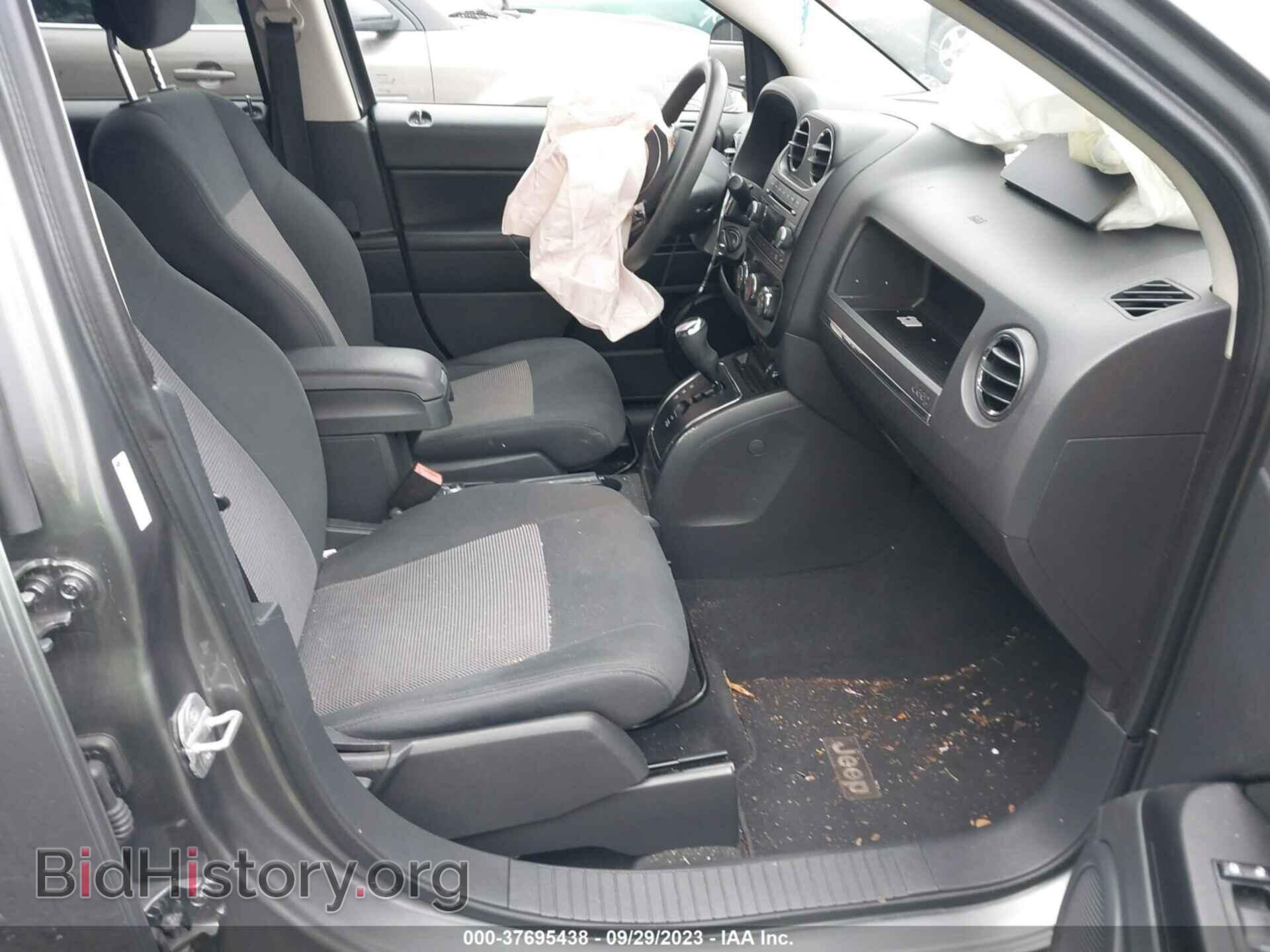 2011 JEEP COMPASS - VIN: 1J4NF1FB8BD243919 - Photo 5