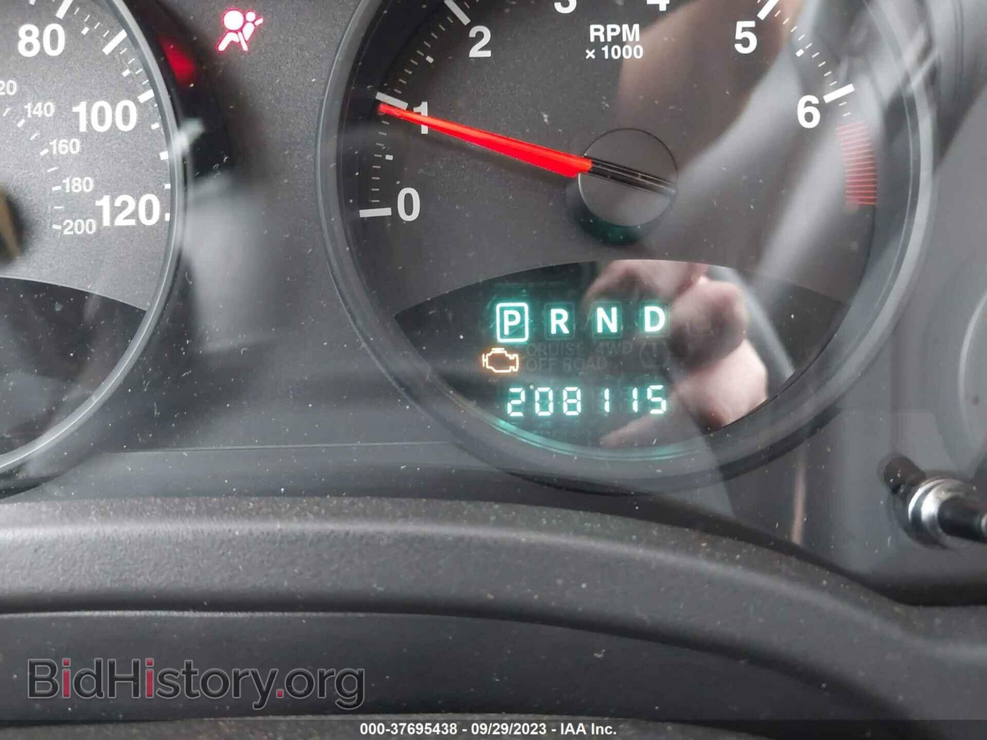 2011 JEEP COMPASS - VIN: 1J4NF1FB8BD243919 - Photo 7