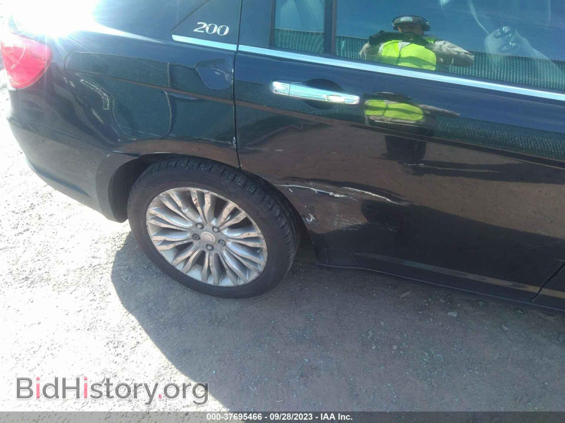 2012 CHRYSLER 200 - VIN: 1C3CCBCB1CN123122 - Фото 6