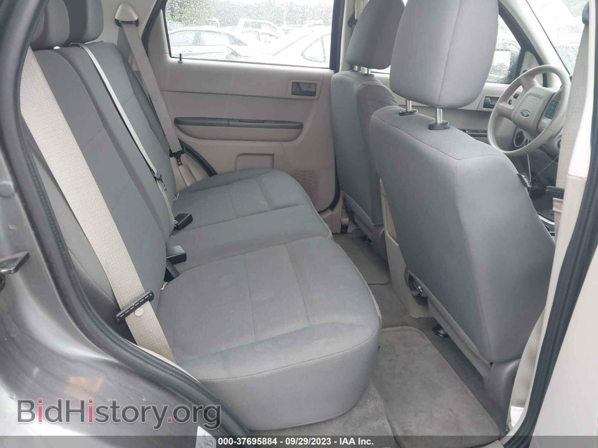 2011 FORD ESCAPE - VIN: 1FMCU9C74BKC30870 - Photo 8