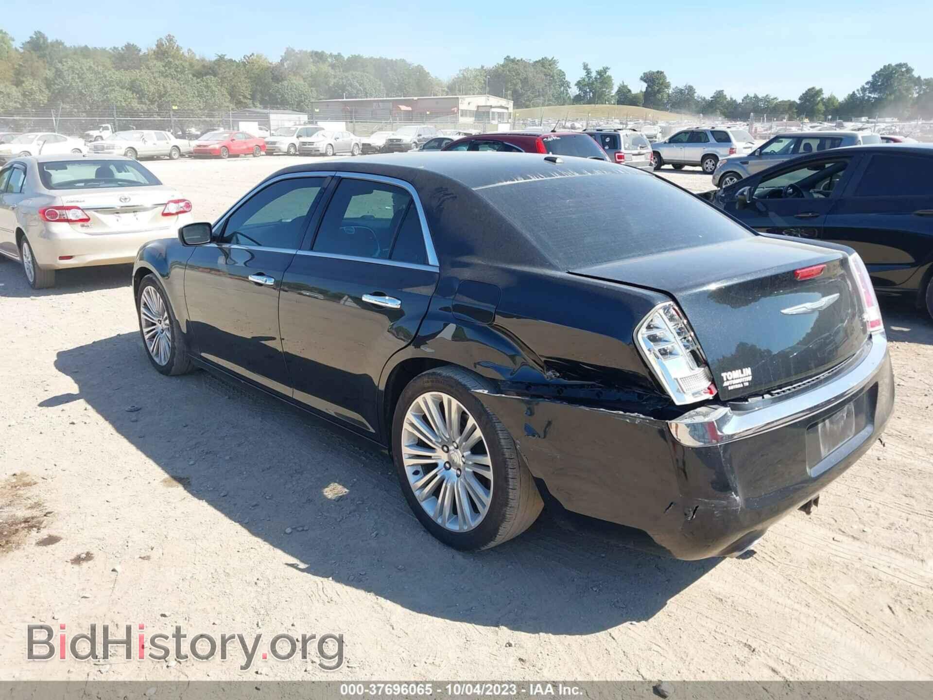 2014 CHRYSLER 300 - VIN: 2C3CCAET3EH214100 - Фото 6