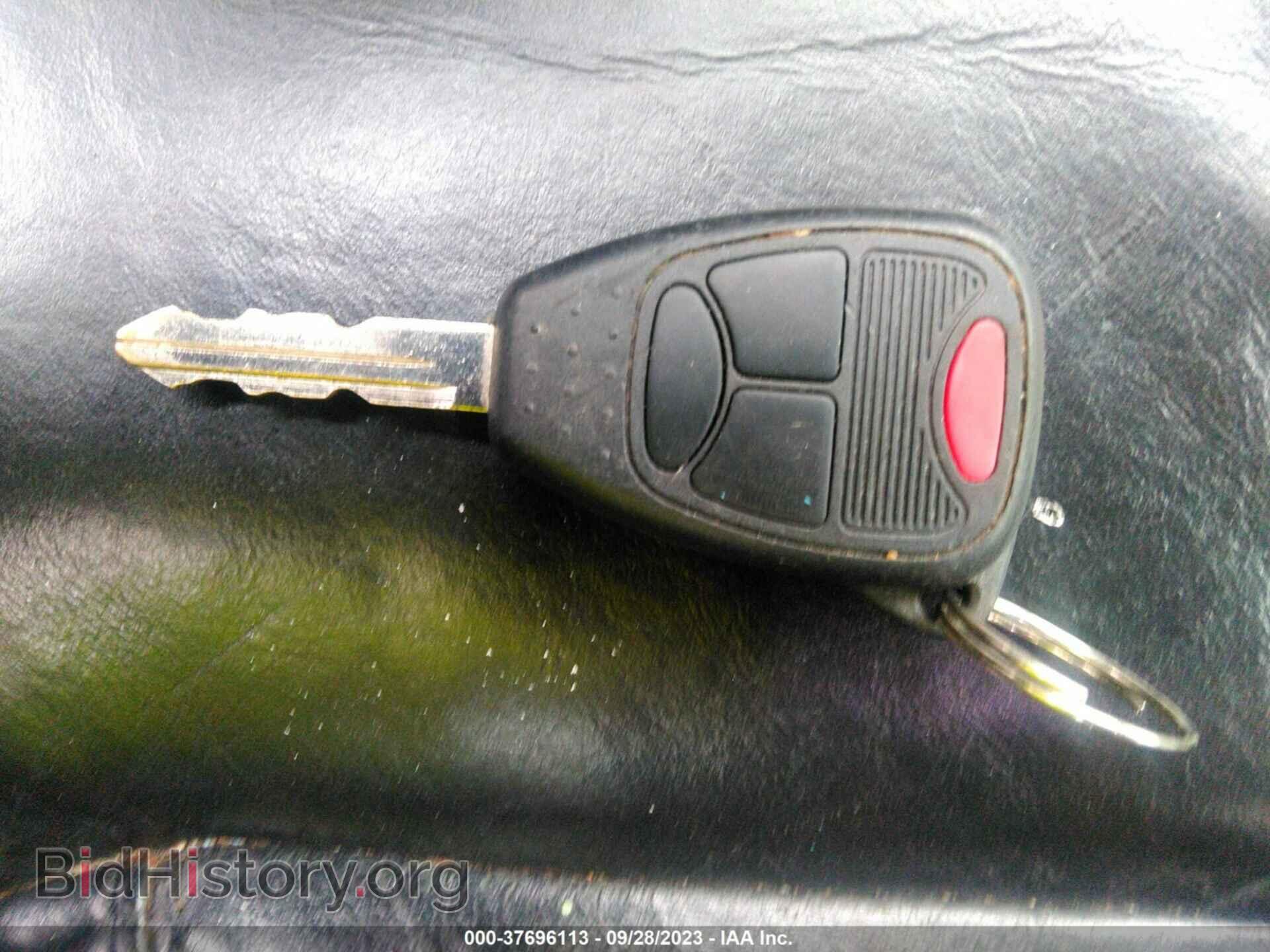 2012 CHRYSLER 200 - VIN: 1C3CCBCB9CN241578 - Фото 11