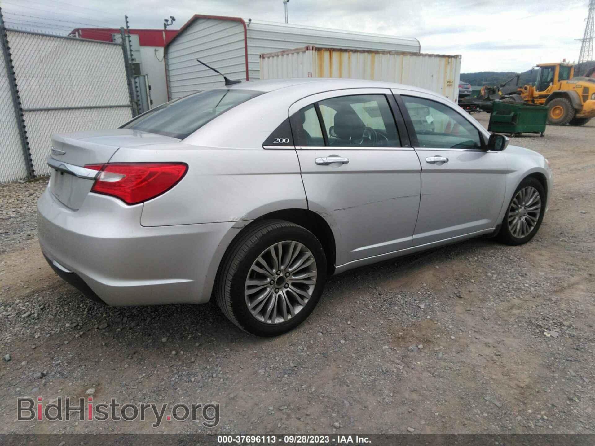 2012 CHRYSLER 200 - VIN: 1C3CCBCB9CN241578 - Фото 4