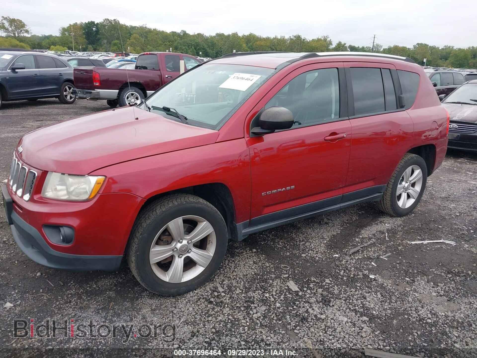 2012 JEEP COMPASS - VIN: 1C4NJDEB8CD525583 - Photo 2