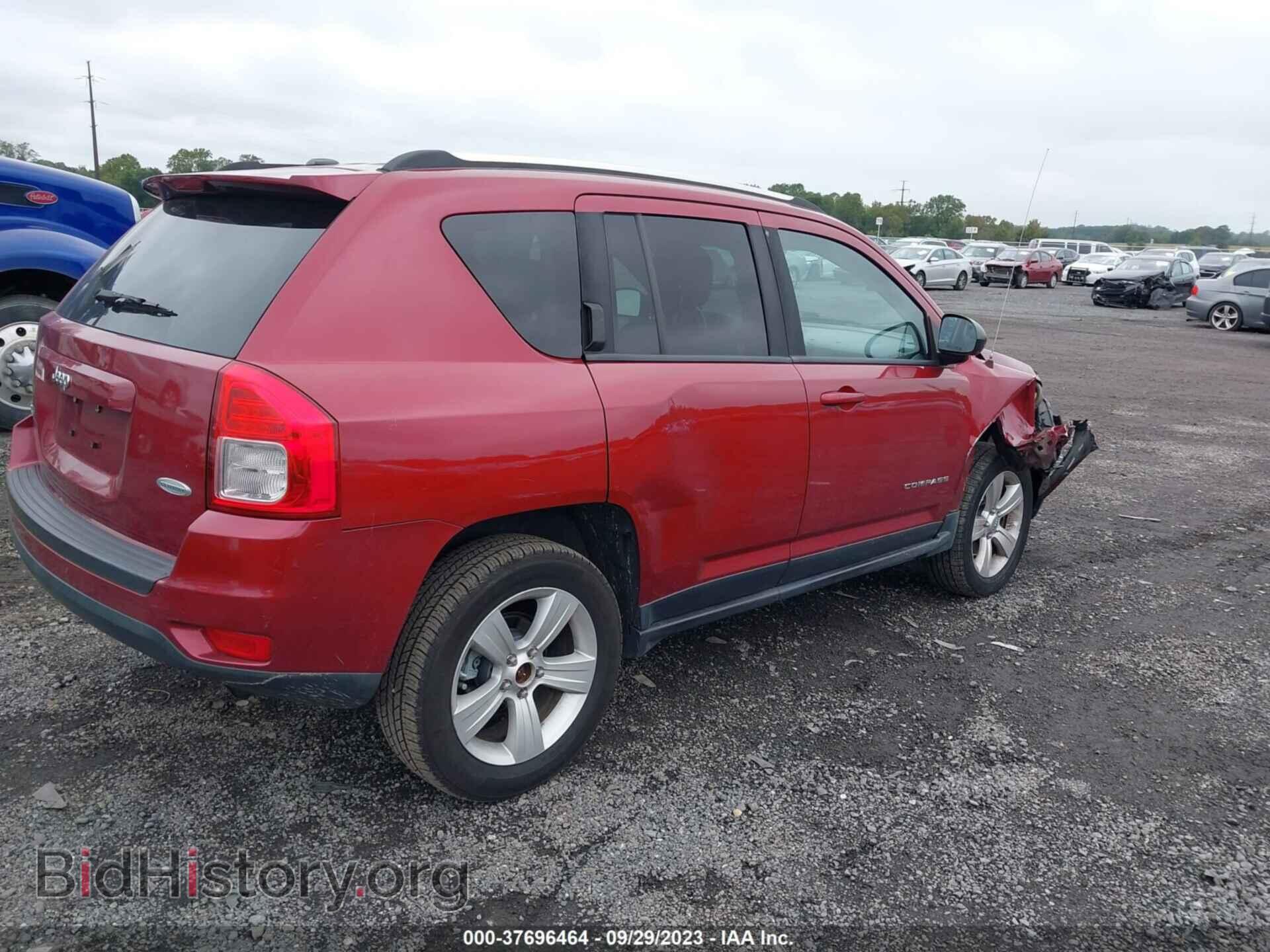 2012 JEEP COMPASS - VIN: 1C4NJDEB8CD525583 - Photo 4
