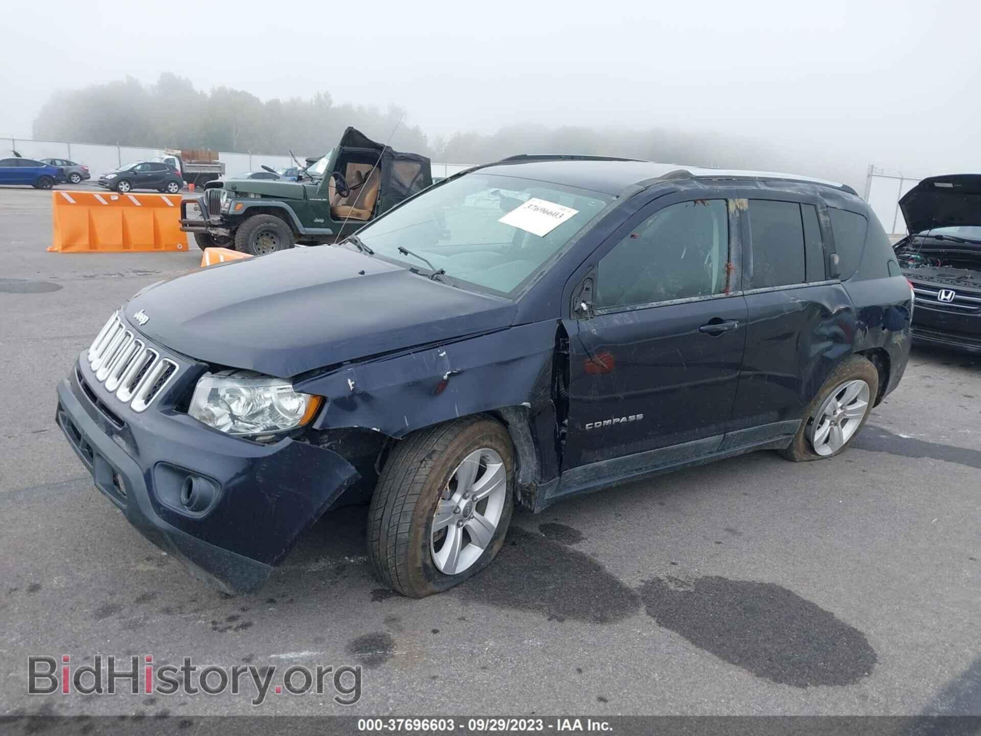 2011 JEEP COMPASS - VIN: 1J4NF1FB0BD188320 - Фото 2