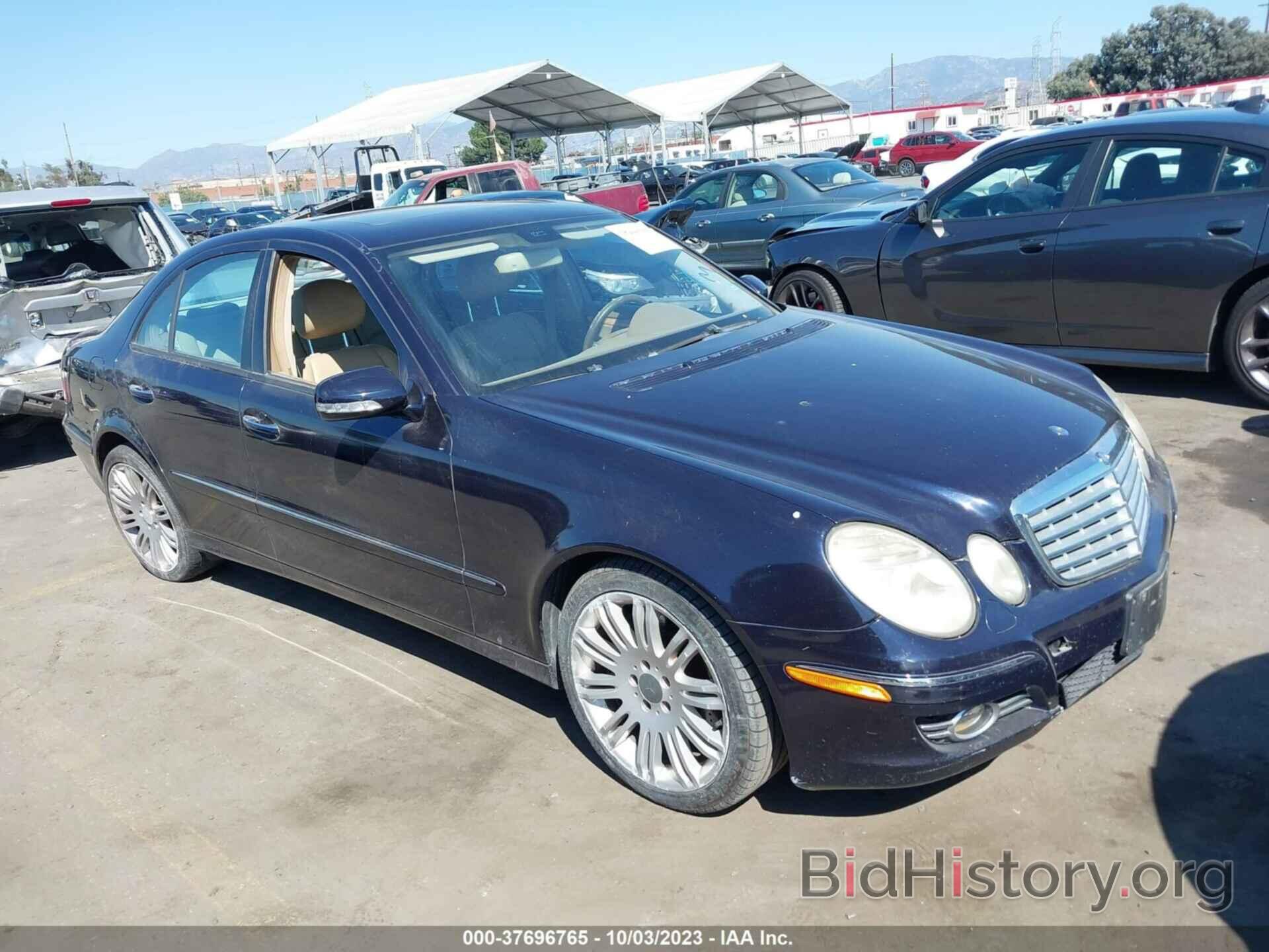 Photo WDBUF56X58B198025 - MERCEDES-BENZ E-CLASS 2008