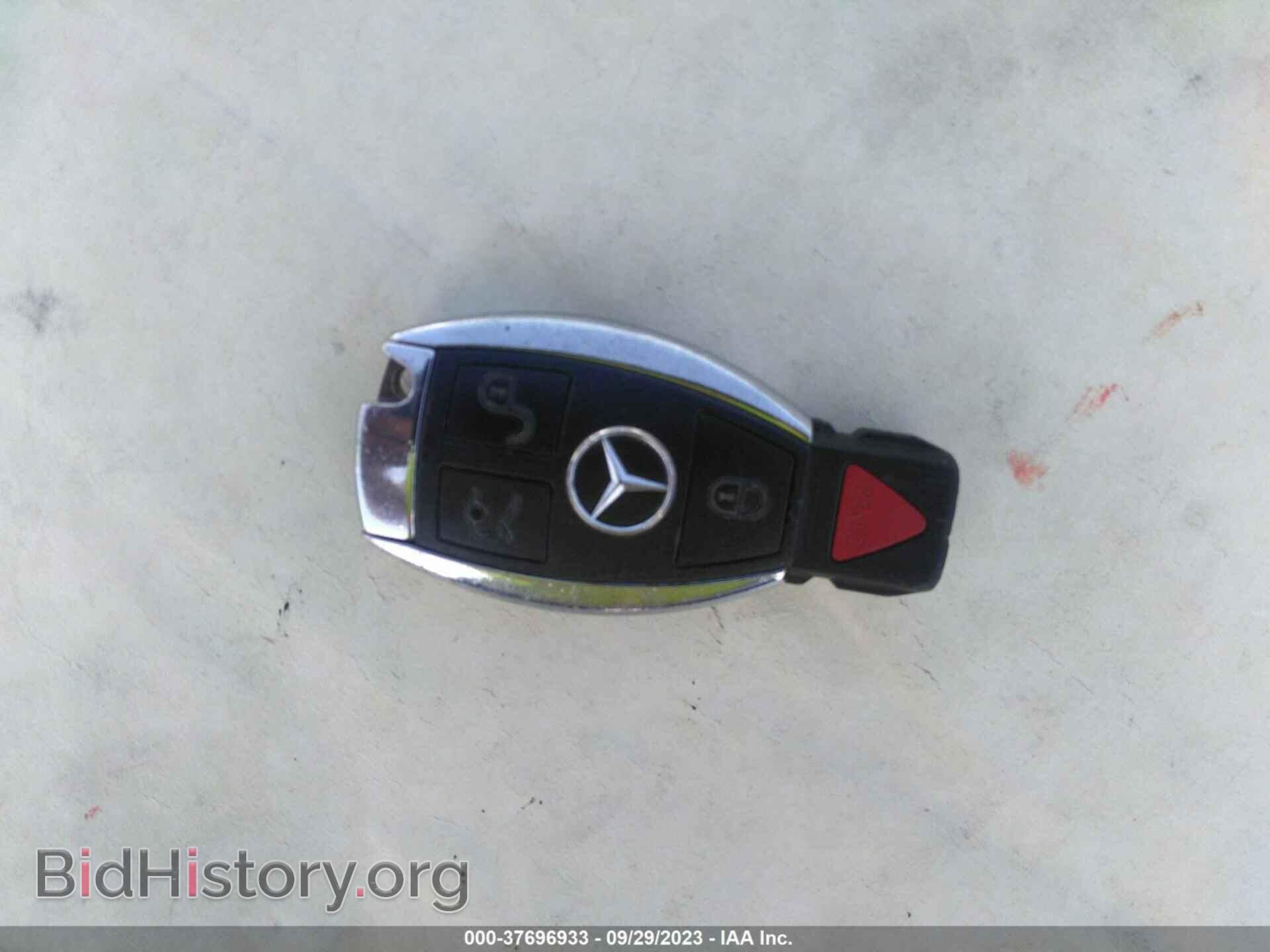 2013 MERCEDES-BENZ C-CLASS - VIN: WDDGF4HB0DA807652 - Фото 11