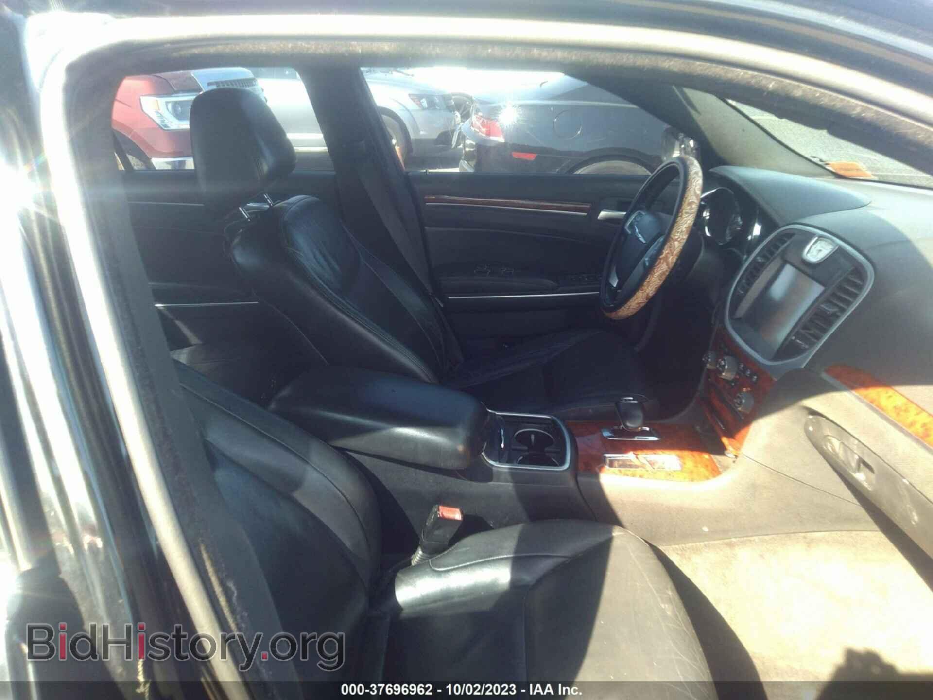 2012 CHRYSLER 300 - VIN: 2C3CCACG7CH236538 - Фото 5