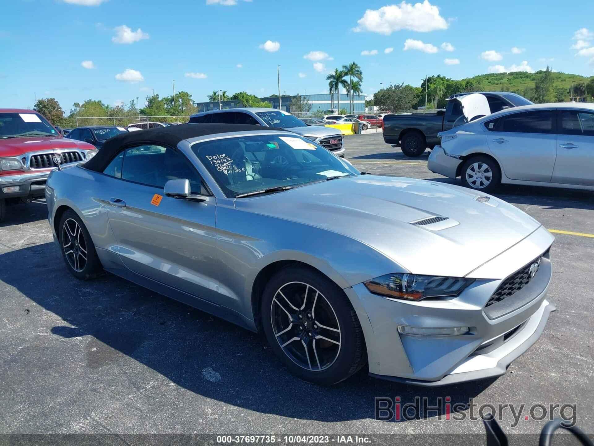 Photo 1FATP8UH5L5114547 - FORD MUSTANG 2020