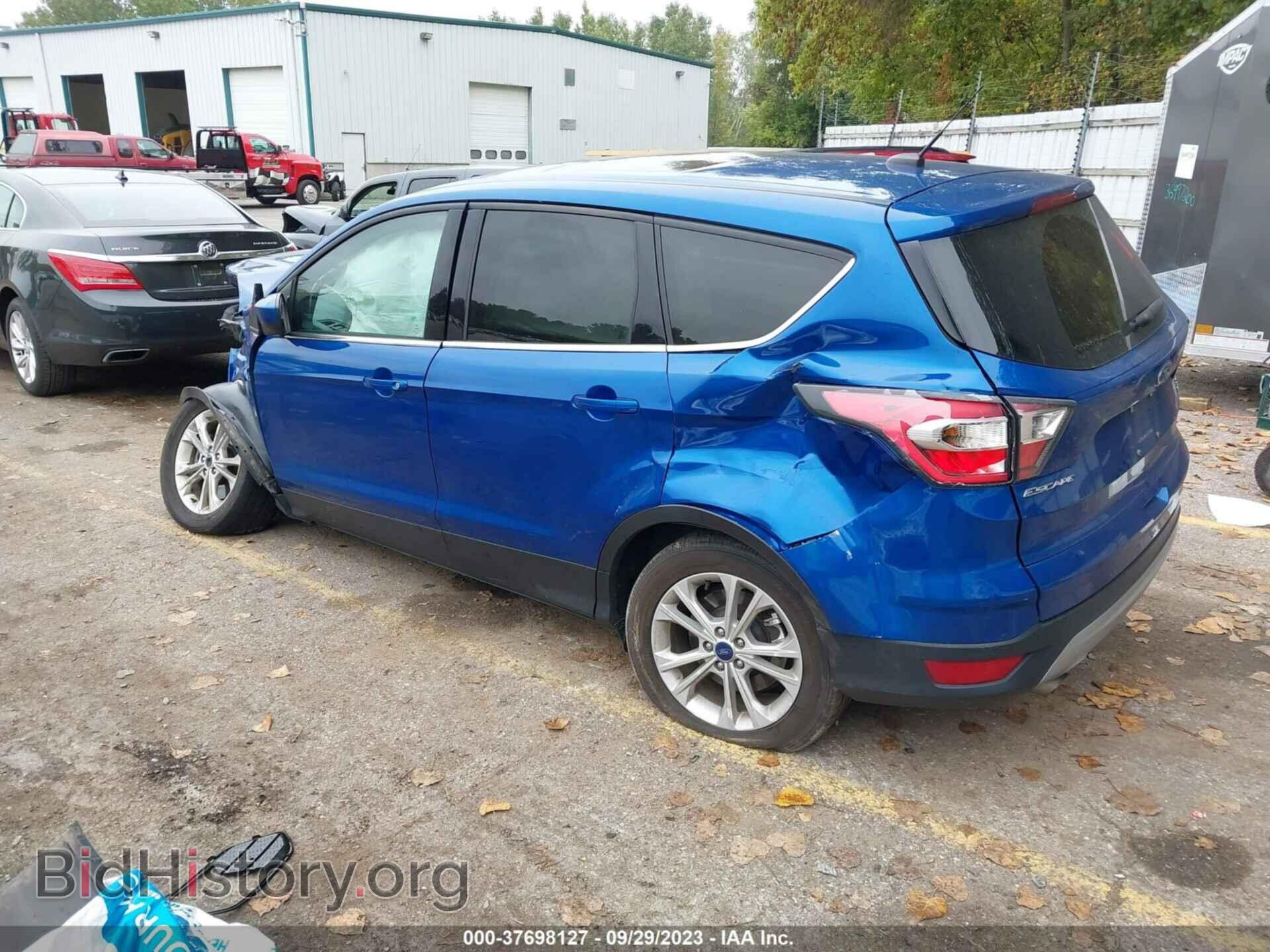 2017 FORD ESCAPE - VIN: 1FMCU9G98HUB08506 - Фото 3