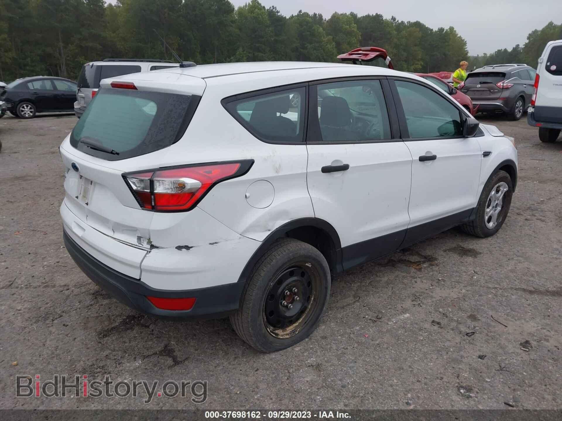 2017 FORD ESCAPE - VIN: 1FMCU0F73HUF01907 - Фото 4