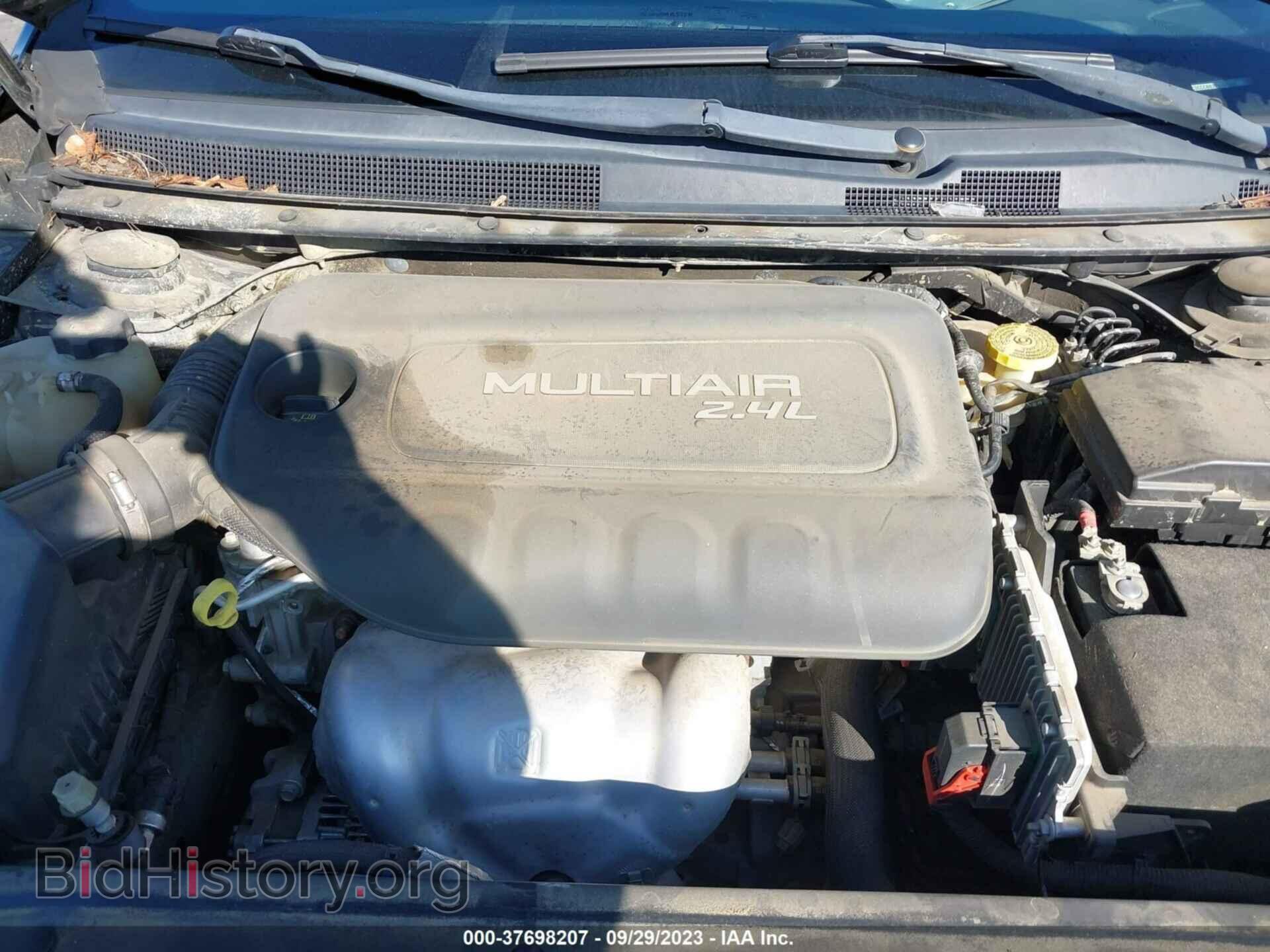 2015 CHRYSLER 200 - VIN: 1C3CCCBB7FN681844 - Фото 10