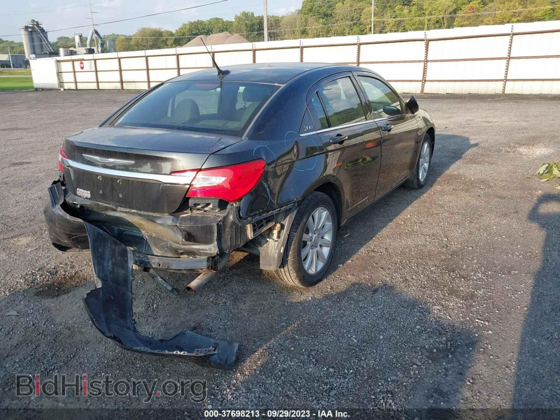 2011 CHRYSLER 200 - VIN: 1C3BC1FBXBN522403 - Фото 4