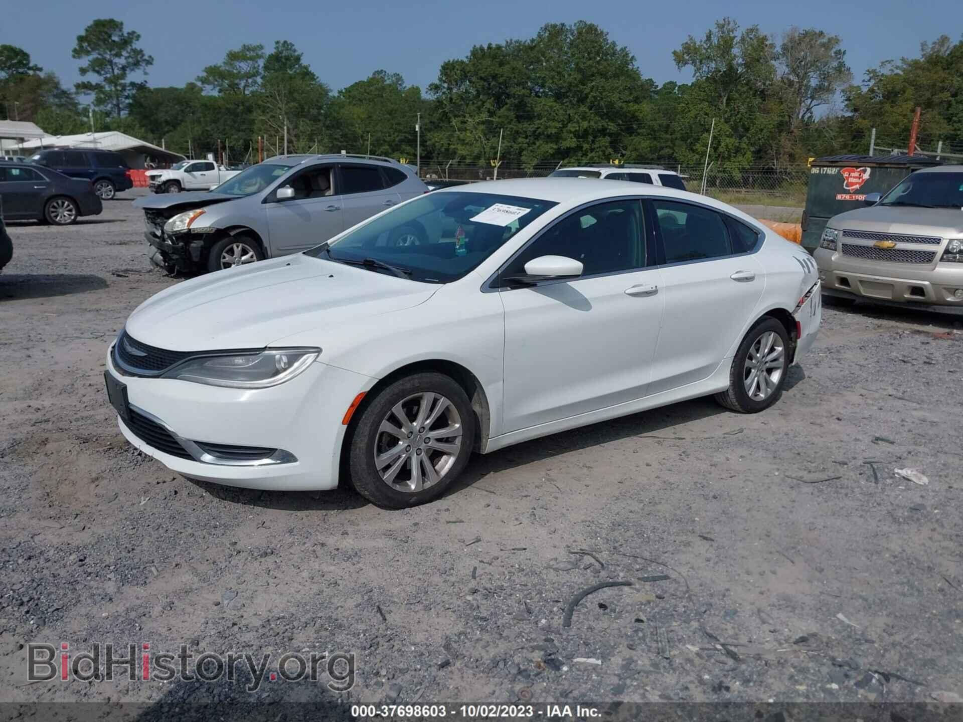 2015 CHRYSLER 200 - VIN: 1C3CCCAB1FN599111 - Фото 2
