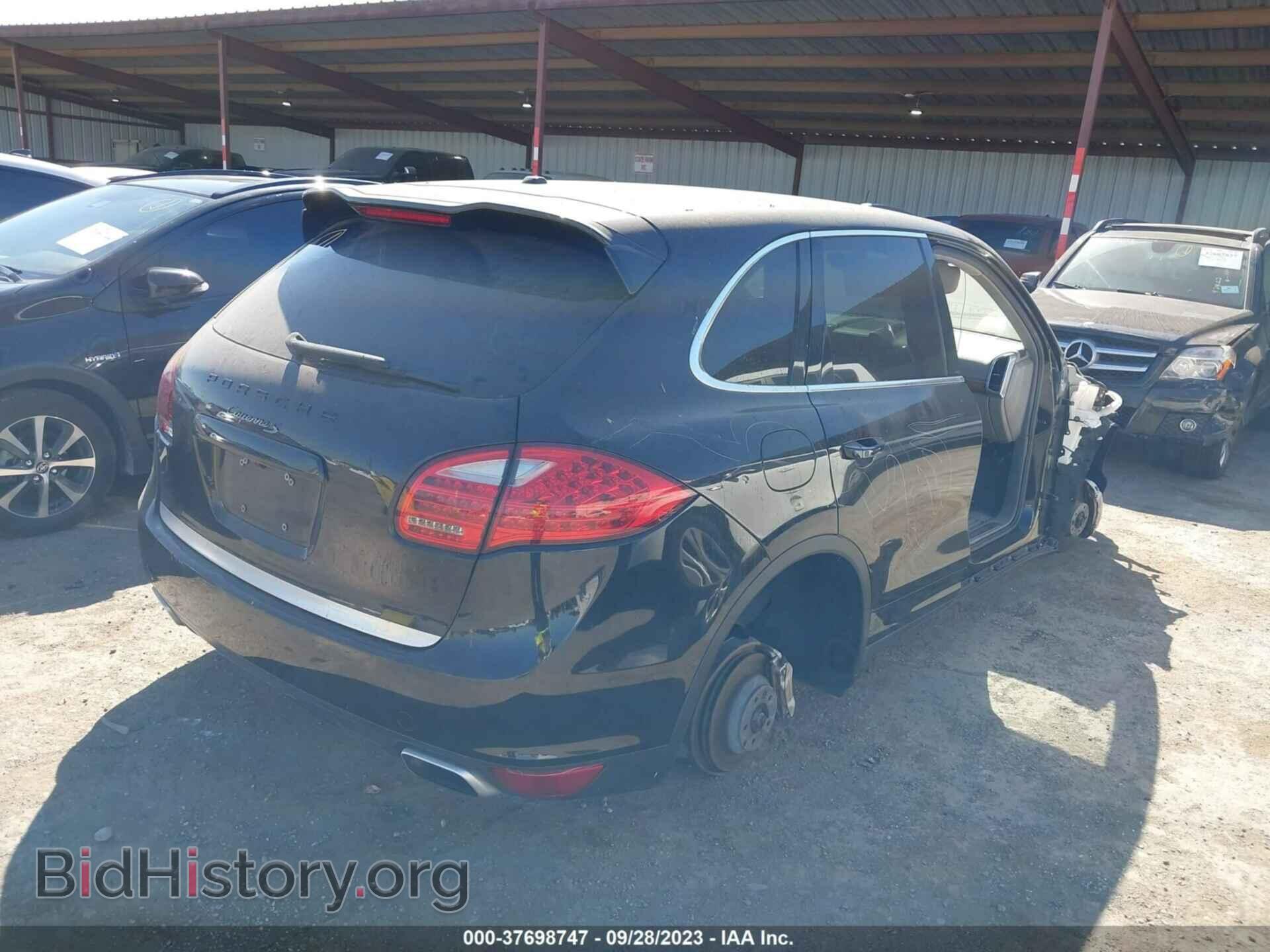 2011 PORSCHE CAYENNE - VIN: WP1AB2A24BLA46814 - Фото 4